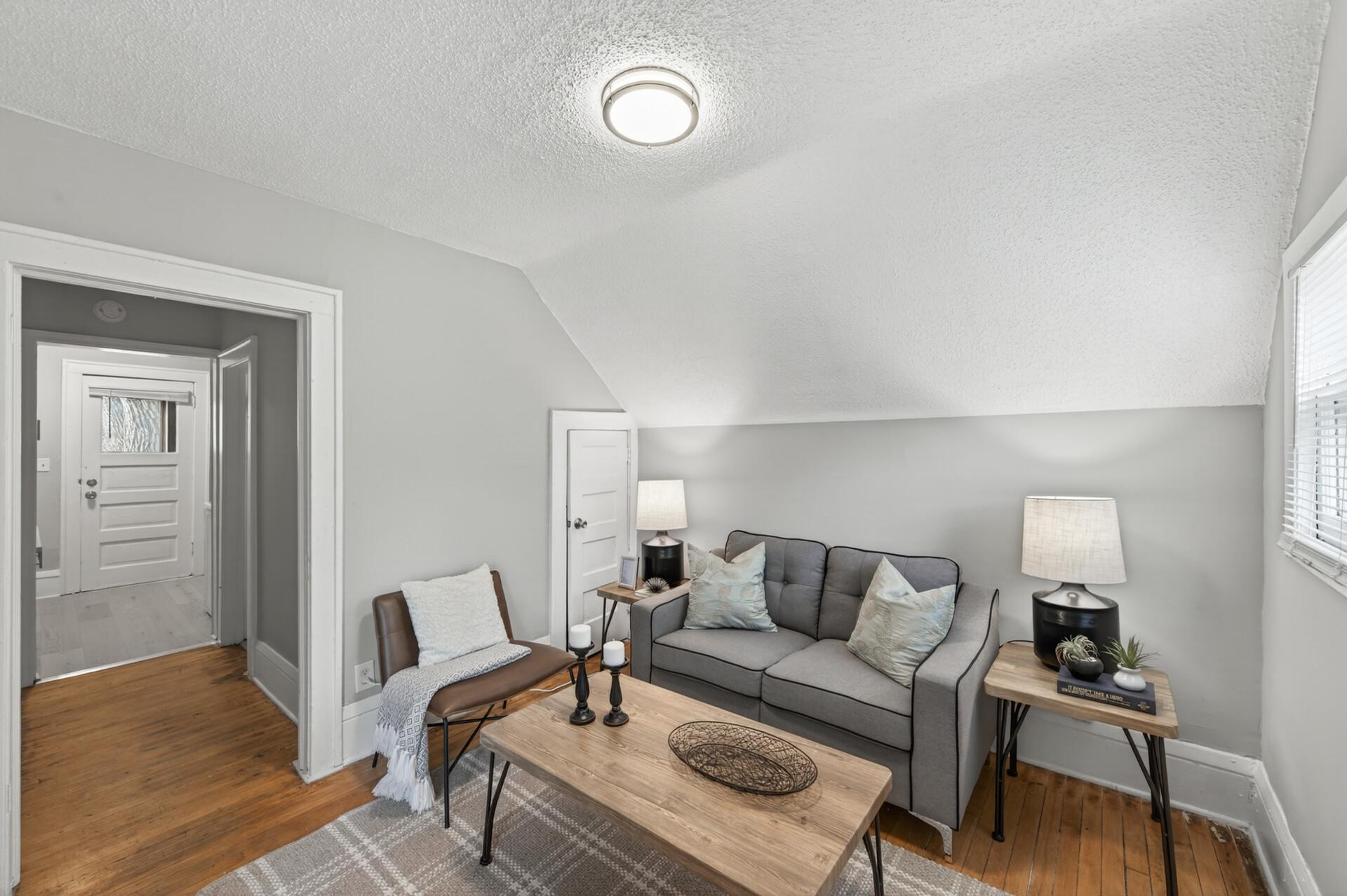 View of Residential Income at 2219 29th Avenue, Minneapolis MN 55411, Minneapolis (14 of 25) - Mike Wilen | Minnesota Team Real Estate