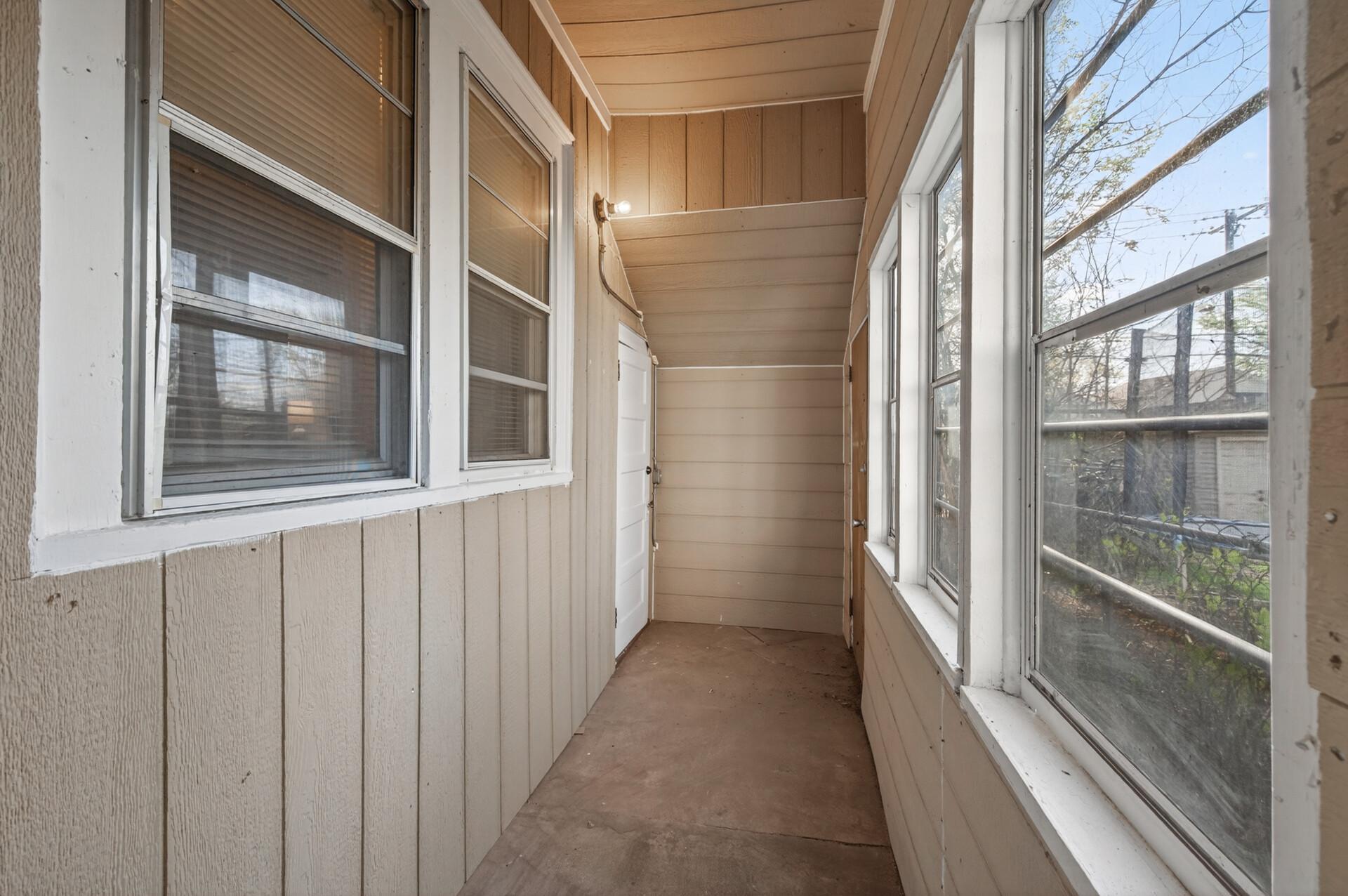 View of Residential Income at 2219 29th Avenue, Minneapolis MN 55411, Minneapolis (13 of 25) - Mike Wilen | Minnesota Team Real Estate