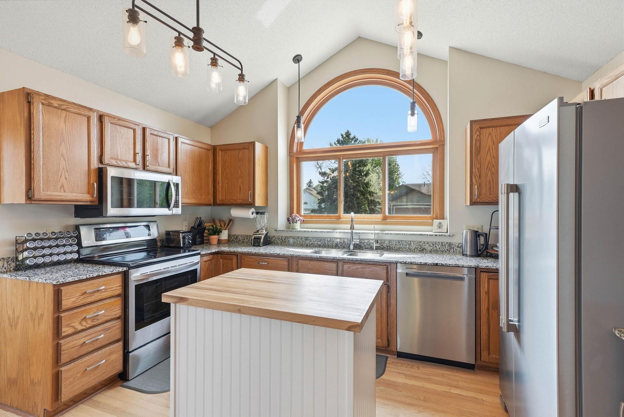 View of Residential at 7135 Upper 157th Street, Apple Valley MN 55124, Apple Valley - Mike Wilen | Minnesota Team Real Estate