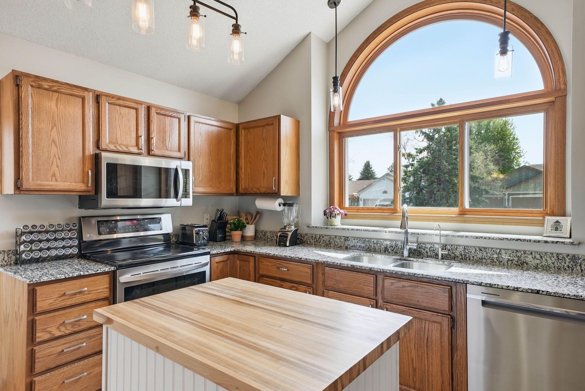 View of Residential at 7135 Upper 157th Street, Apple Valley MN 55124, Apple Valley (6 of 60) - Mike Wilen | Minnesota Team Real Estate