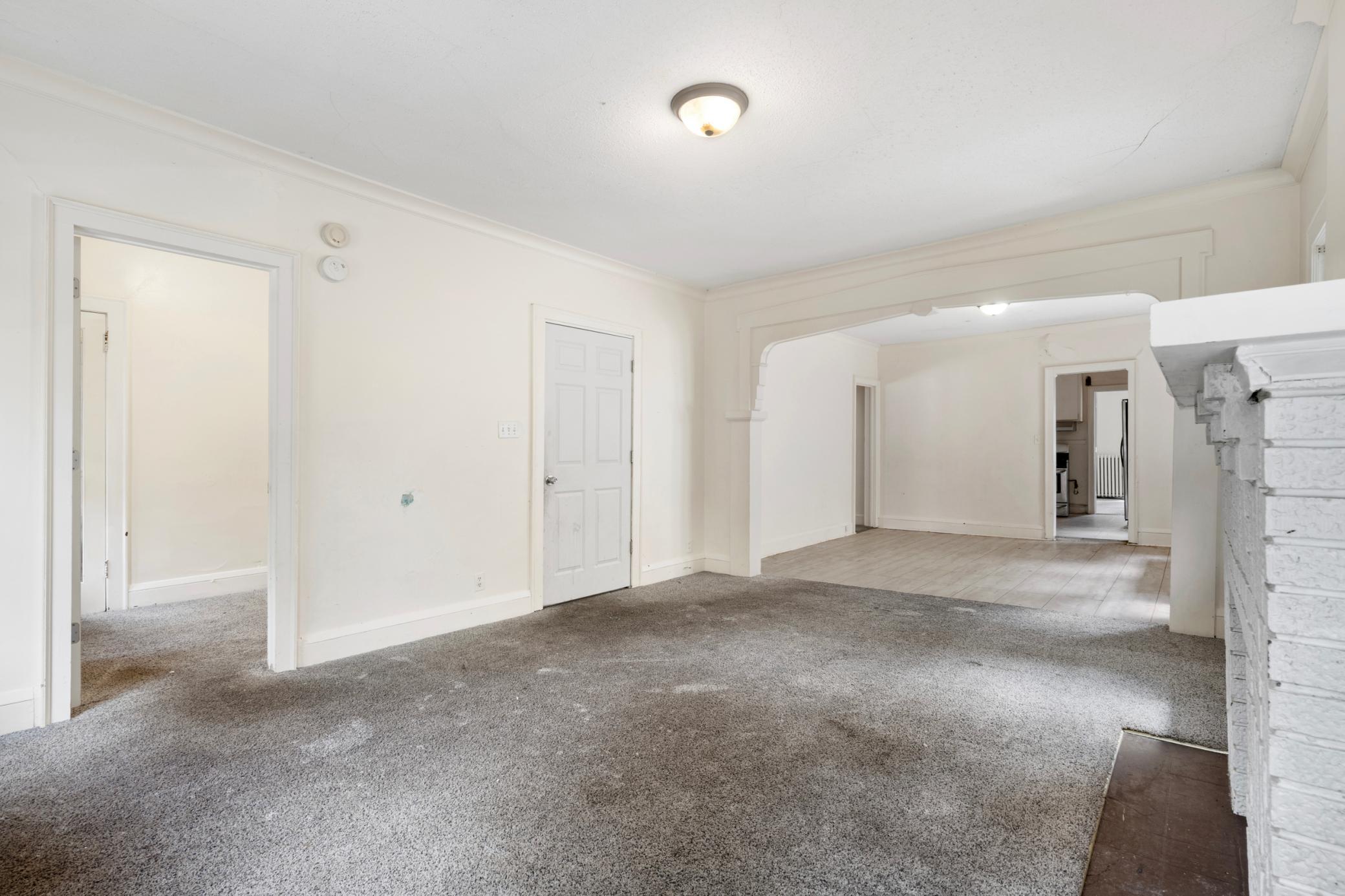 View of Residential Income at 918 Queen Avenue, Minneapolis MN 55411, Minneapolis (4 of 28) - Mike Wilen | Minnesota Team Real Estate