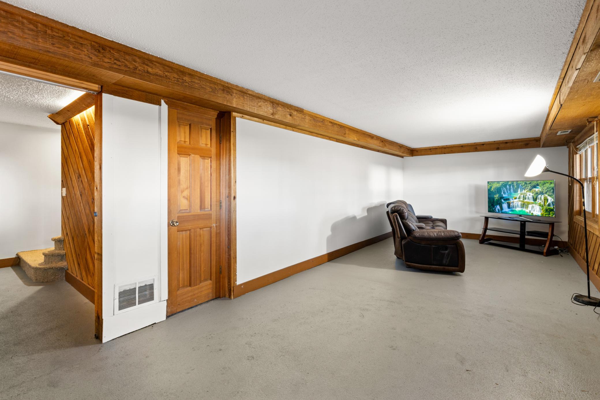 View of Residential at 2904 Silver Lake Court, Saint Anthony MN 55421, Saint Anthony (24 of 30) - Mike Wilen | Minnesota Team Real Estate