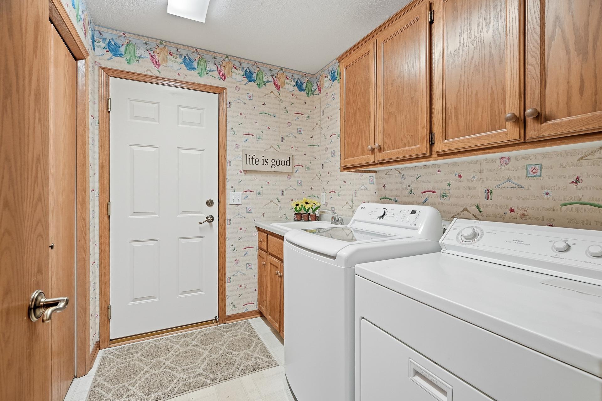 View of Residential at 8821 Stonebrooke Court, Woodbury MN 55125, Woodbury (45 of 58) - Mike Wilen | Minnesota Team Real Estate