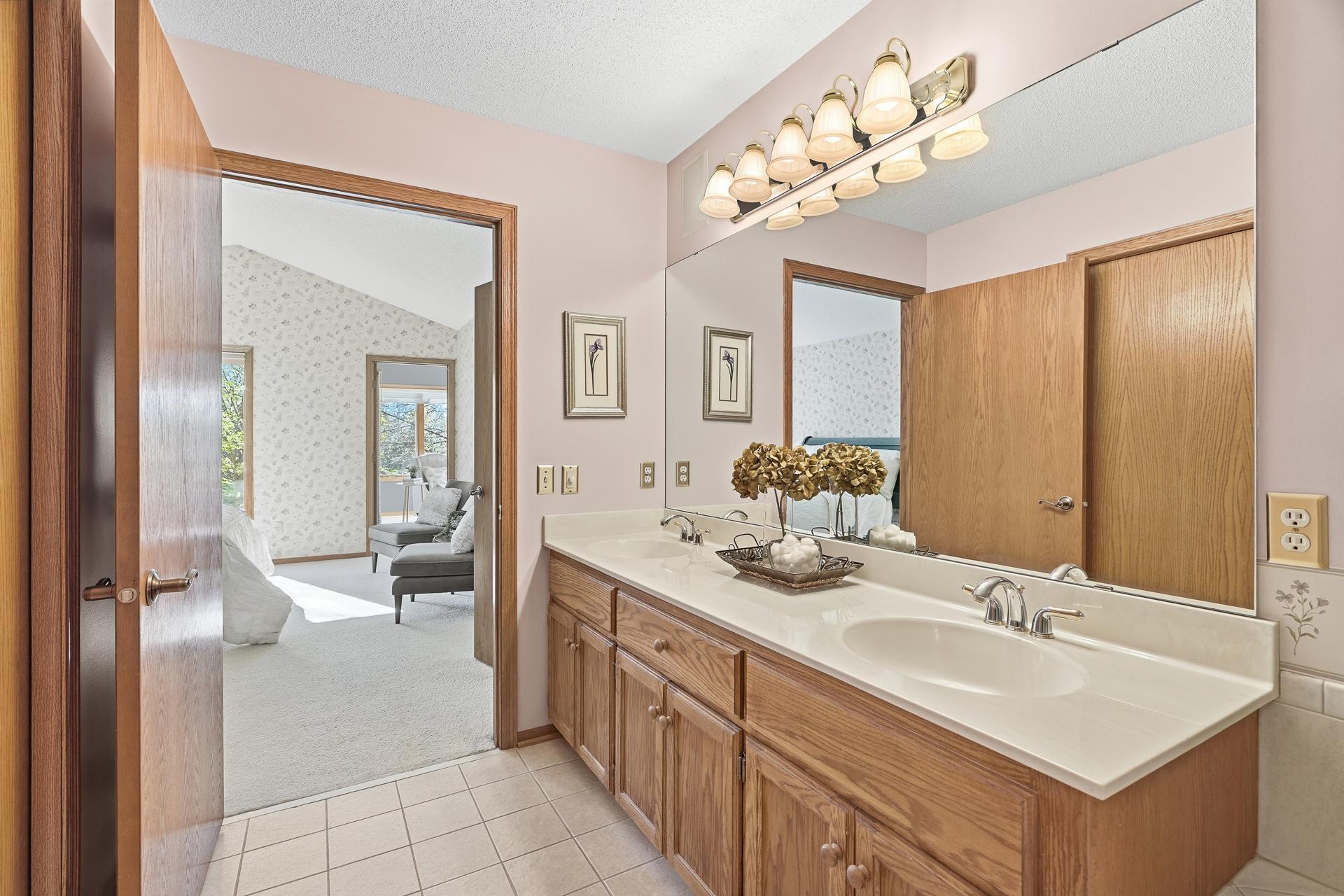 View of Residential at 8821 Stonebrooke Court, Woodbury MN 55125, Woodbury (42 of 58) - Mike Wilen | Minnesota Team Real Estate