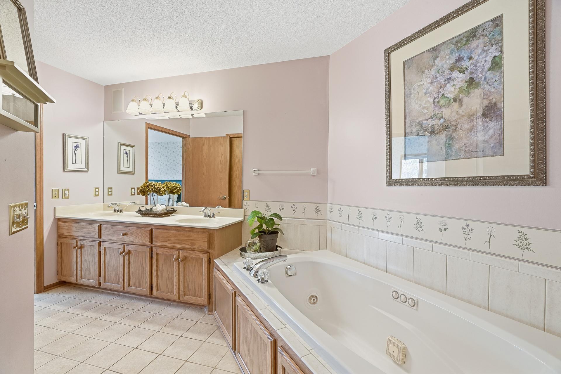 View of Residential at 8821 Stonebrooke Court, Woodbury MN 55125, Woodbury (41 of 58) - Mike Wilen | Minnesota Team Real Estate