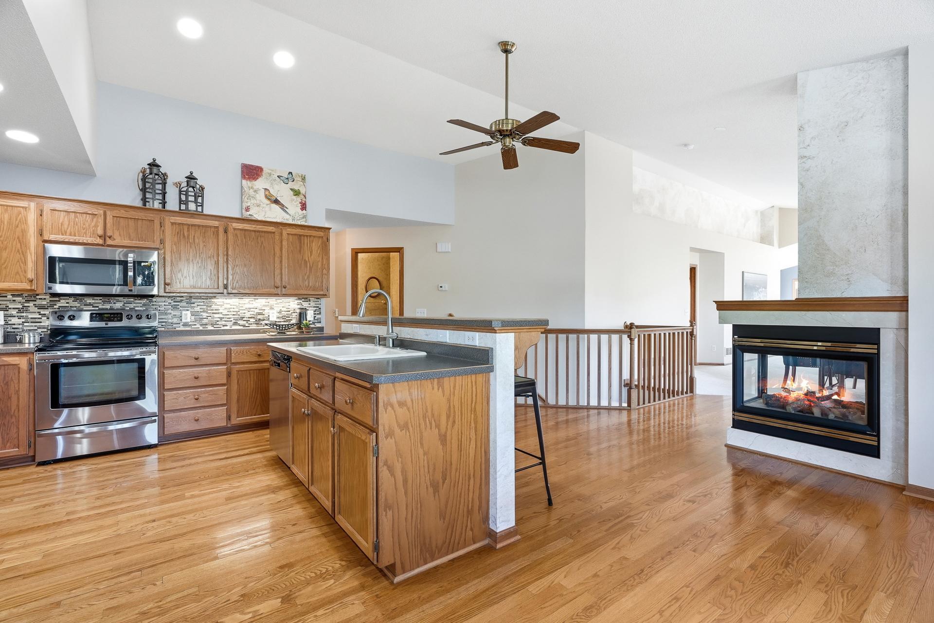 View of Residential at 8821 Stonebrooke Court, Woodbury MN 55125, Woodbury (32 of 58) - Mike Wilen | Minnesota Team Real Estate