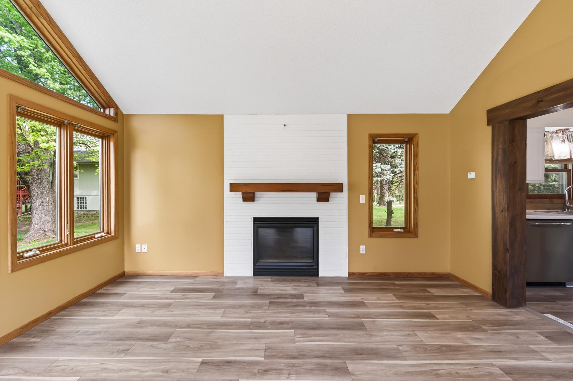 View of Residential at 1612 Goodview Avenue, Oakdale MN 55128, Oakdale (15 of 30) - Mike Wilen | Minnesota Team Real Estate