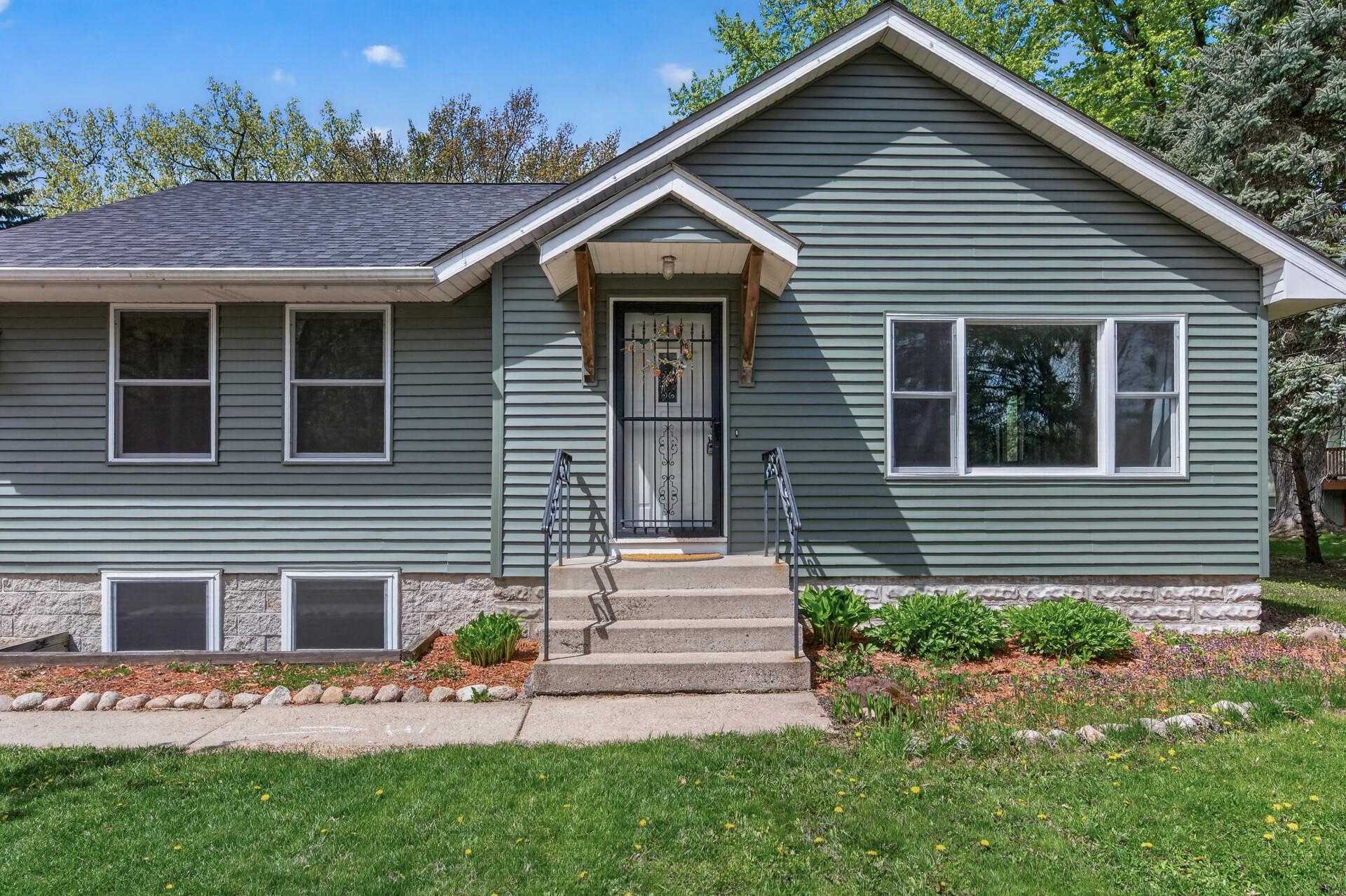View of Residential at 1612 Goodview Avenue, Oakdale MN 55128, Oakdale (4 of 30) - Mike Wilen | Minnesota Team Real Estate