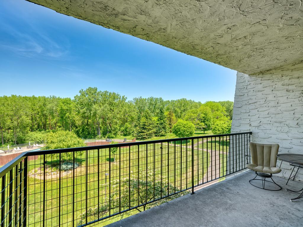 View of Residential at 2455 Londin Lane #322, Maplewood MN 55119, Maplewood (14 of 23) - Mike Wilen | Minnesota Team Real Estate