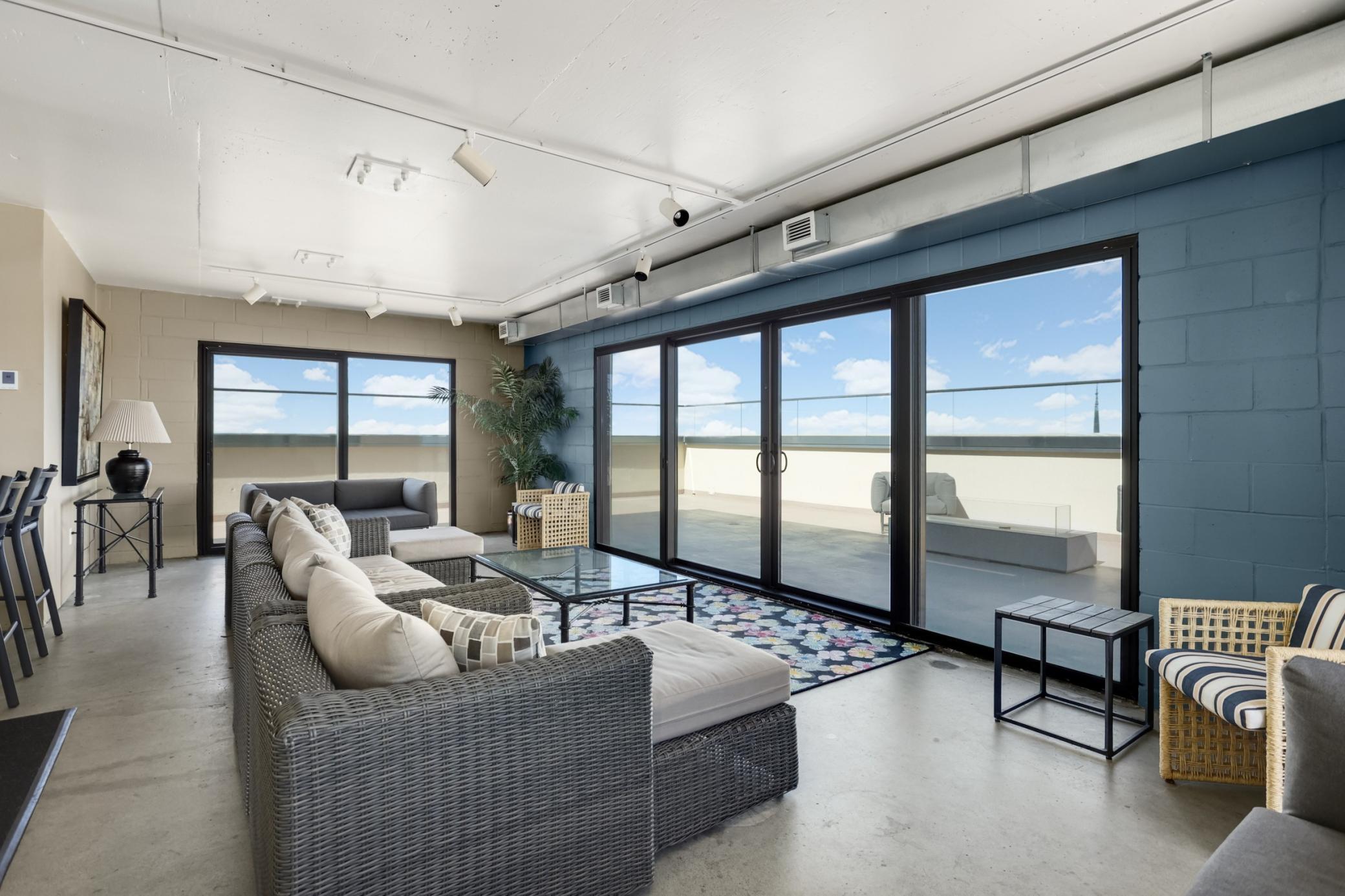 View of Residential at 400 Groveland Avenue #1514, Minneapolis MN 55403, Minneapolis (23 of 46) - Mike Wilen | Minnesota Team Real Estate