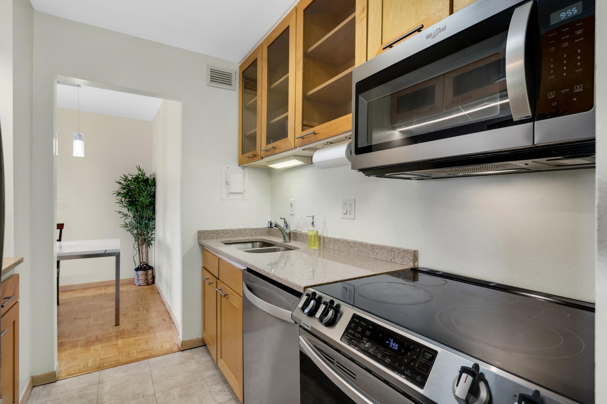 View of Residential at 400 Groveland Avenue #1514, Minneapolis MN 55403, Minneapolis (13 of 46) - Mike Wilen | Minnesota Team Real Estate