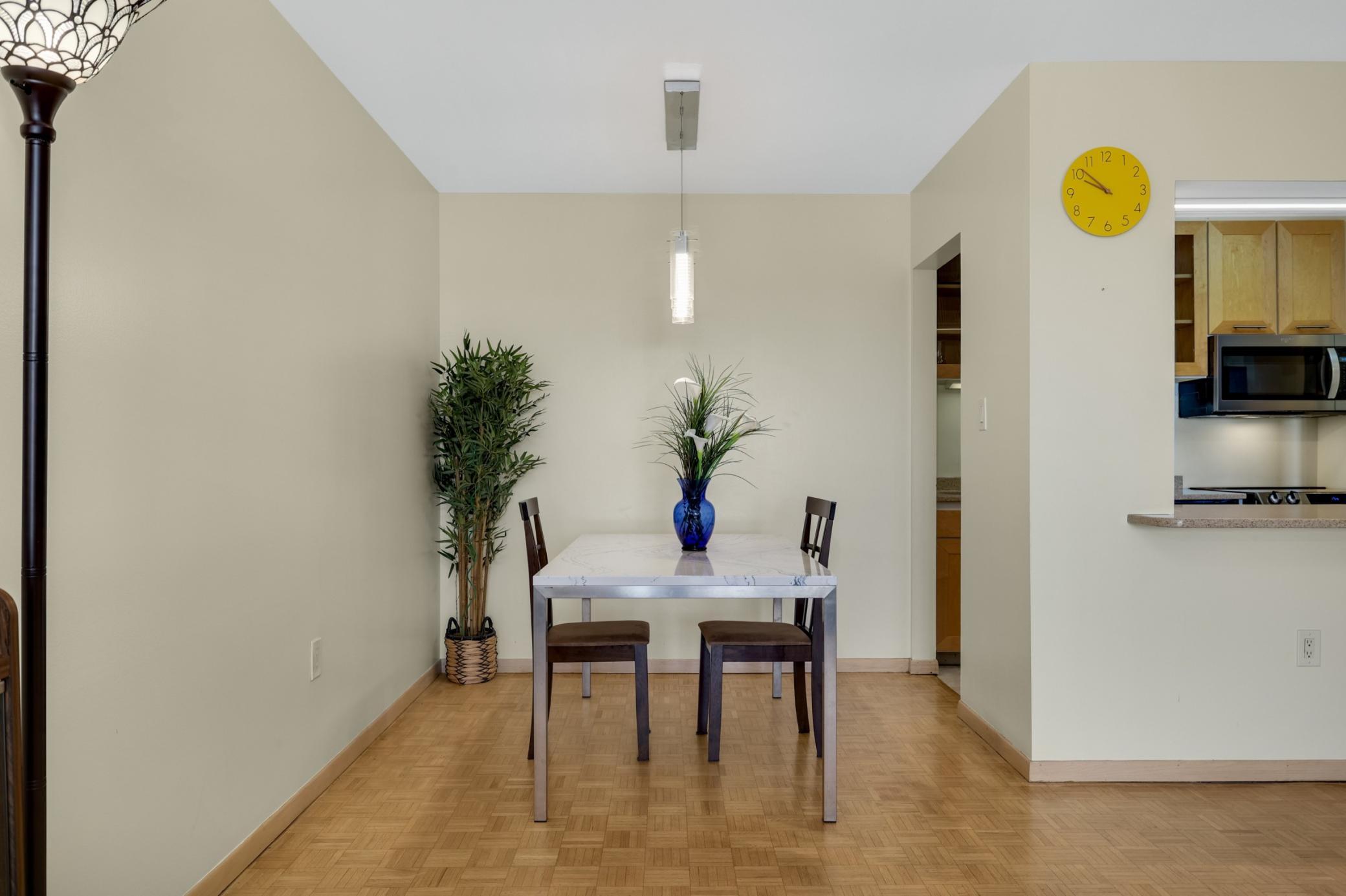 View of Residential at 400 Groveland Avenue #1514, Minneapolis MN 55403, Minneapolis (9 of 46) - Mike Wilen | Minnesota Team Real Estate