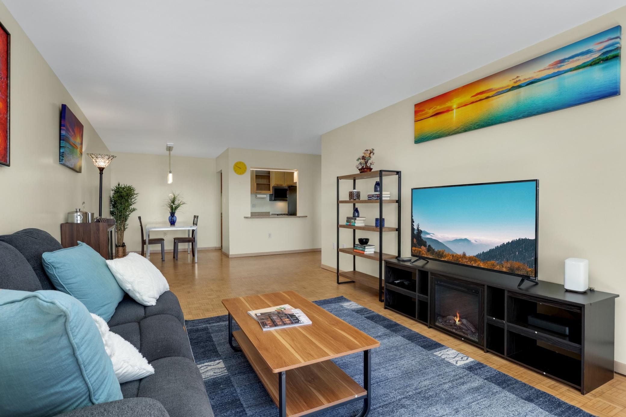 View of Residential at 400 Groveland Avenue #1514, Minneapolis MN 55403, Minneapolis (8 of 46) - Mike Wilen | Minnesota Team Real Estate