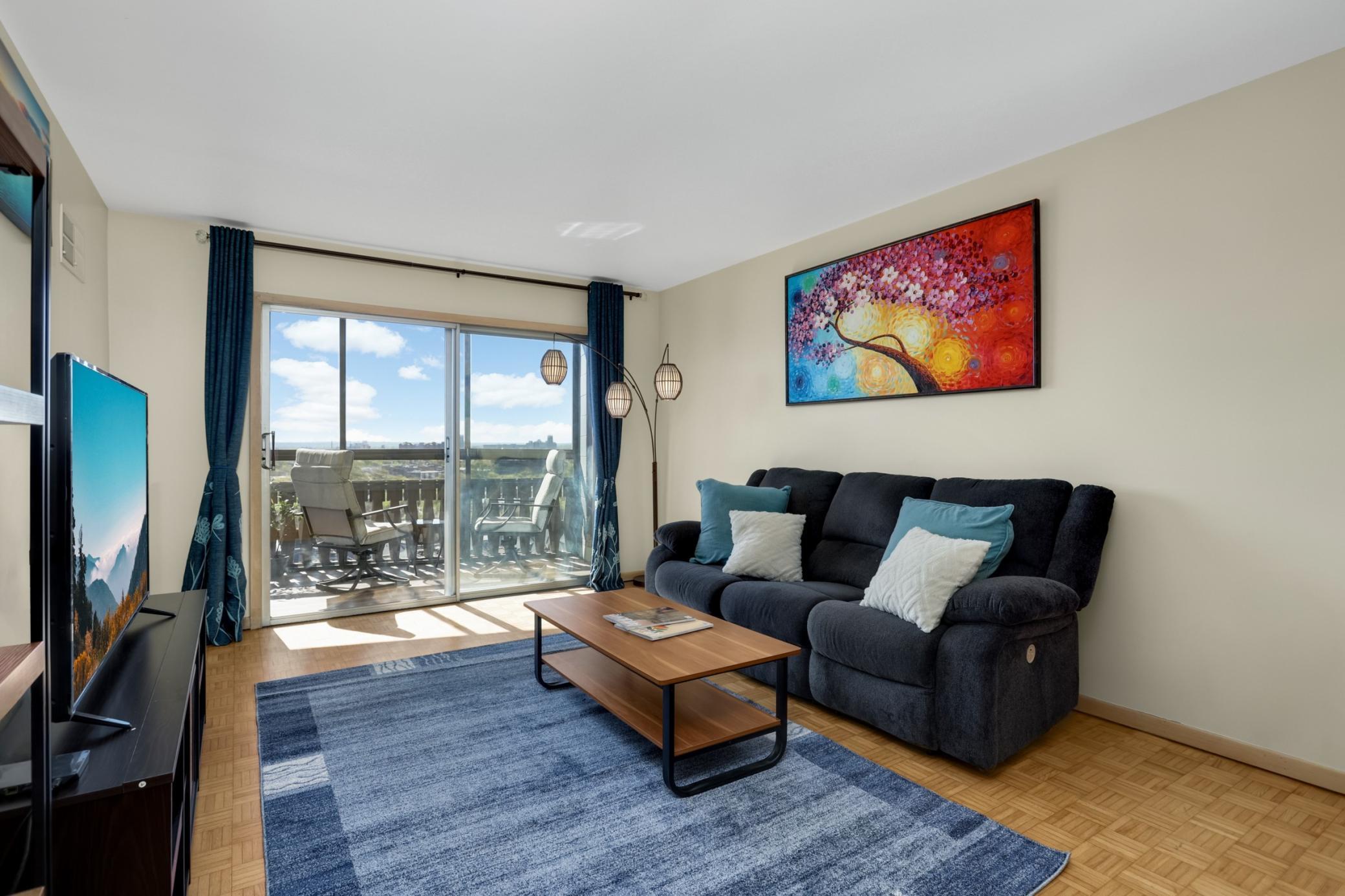 View of Residential at 400 Groveland Avenue #1514, Minneapolis MN 55403, Minneapolis (6 of 46) - Mike Wilen | Minnesota Team Real Estate