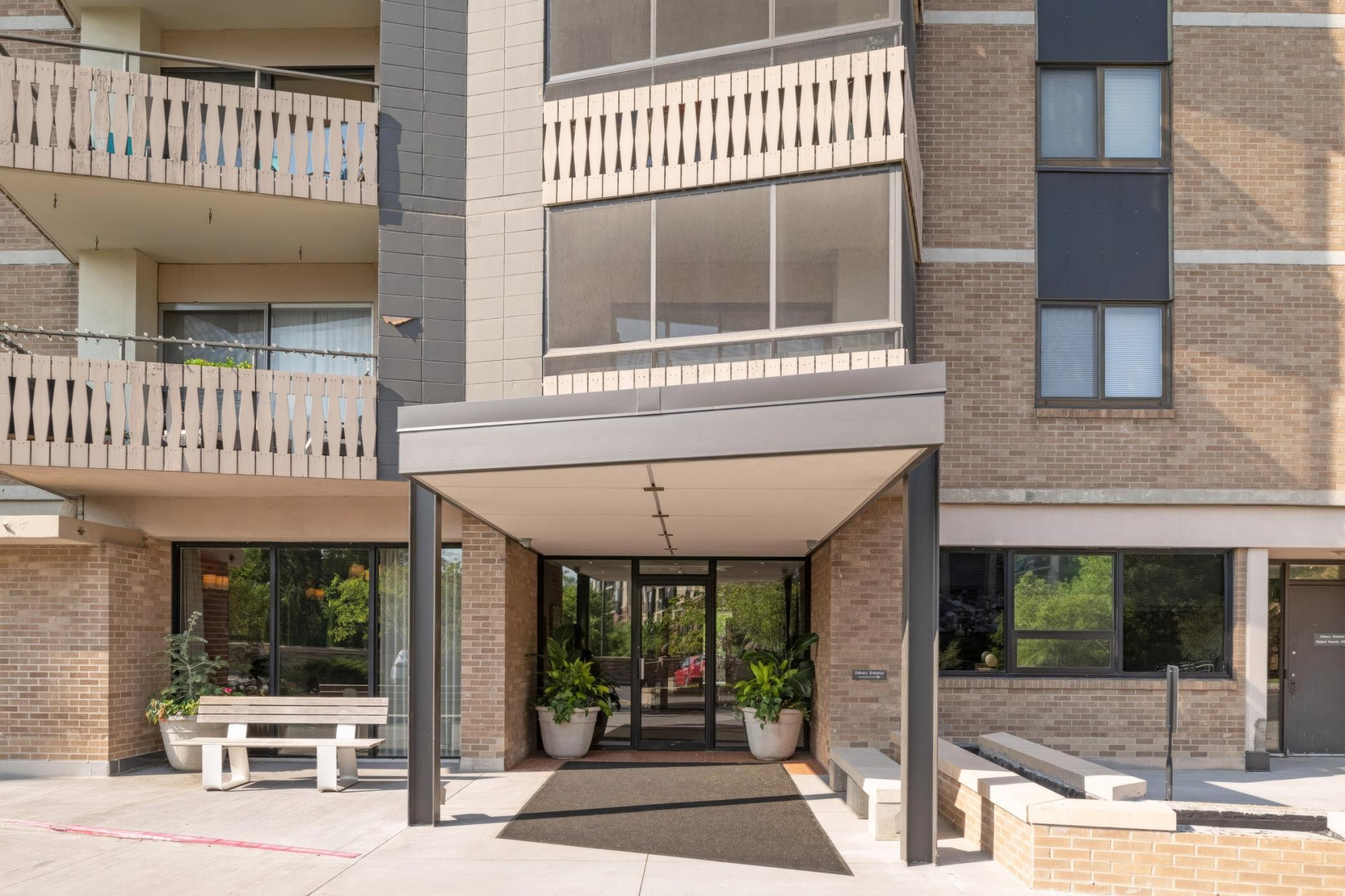 View of Residential at 400 Groveland Avenue #1514, Minneapolis MN 55403, Minneapolis (5 of 46) - Mike Wilen | Minnesota Team Real Estate