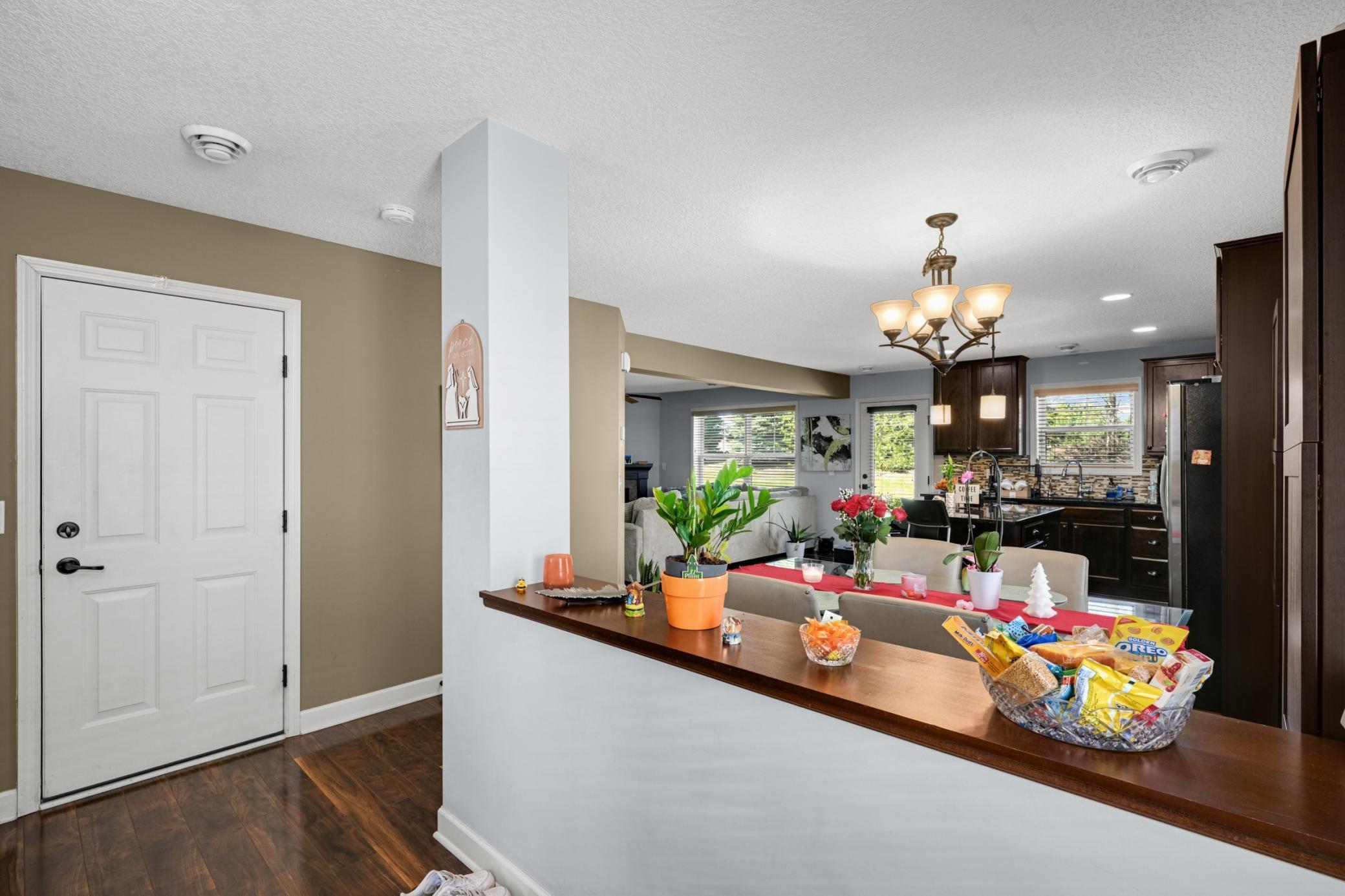 View of Residential at 3437 Chestnut Lane, Eagan MN 55123, Eagan (13 of 42) - Mike Wilen | Minnesota Team Real Estate