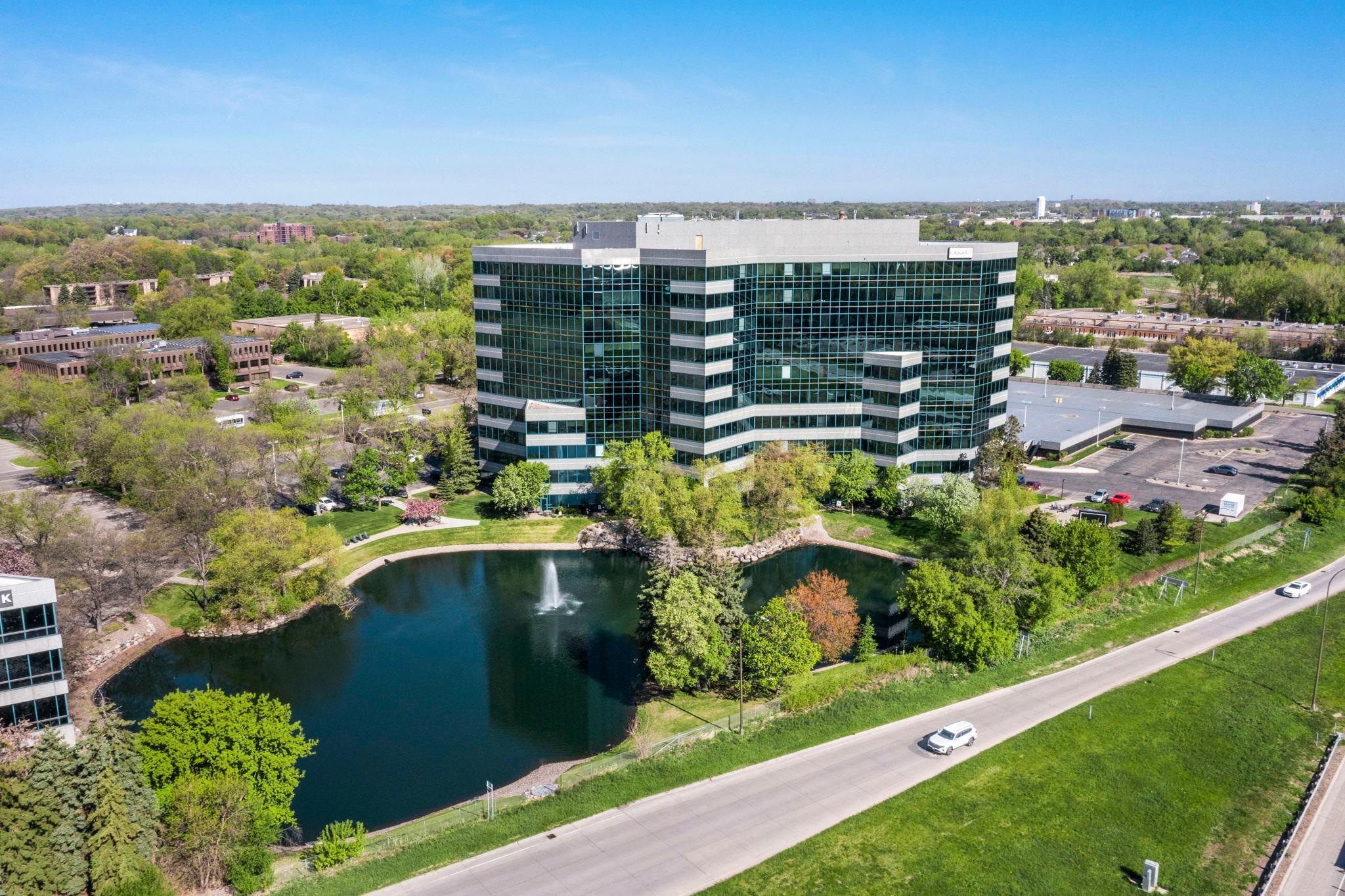 View of Residential at 5601 Smetana Drive #618, Minnetonka MN 55343, Minnetonka (29 of 34) - Mike Wilen | Minnesota Team Real Estate