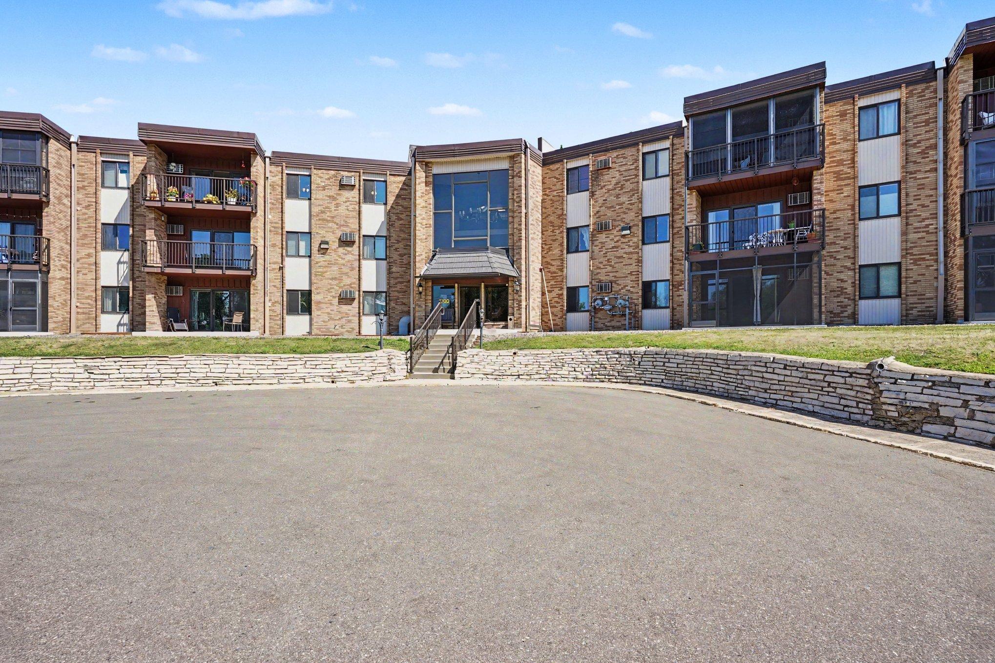 View of Residential at 2700 Oxford Street #154, Roseville MN 55113, Roseville - Mike Wilen | Minnesota Team Real Estate