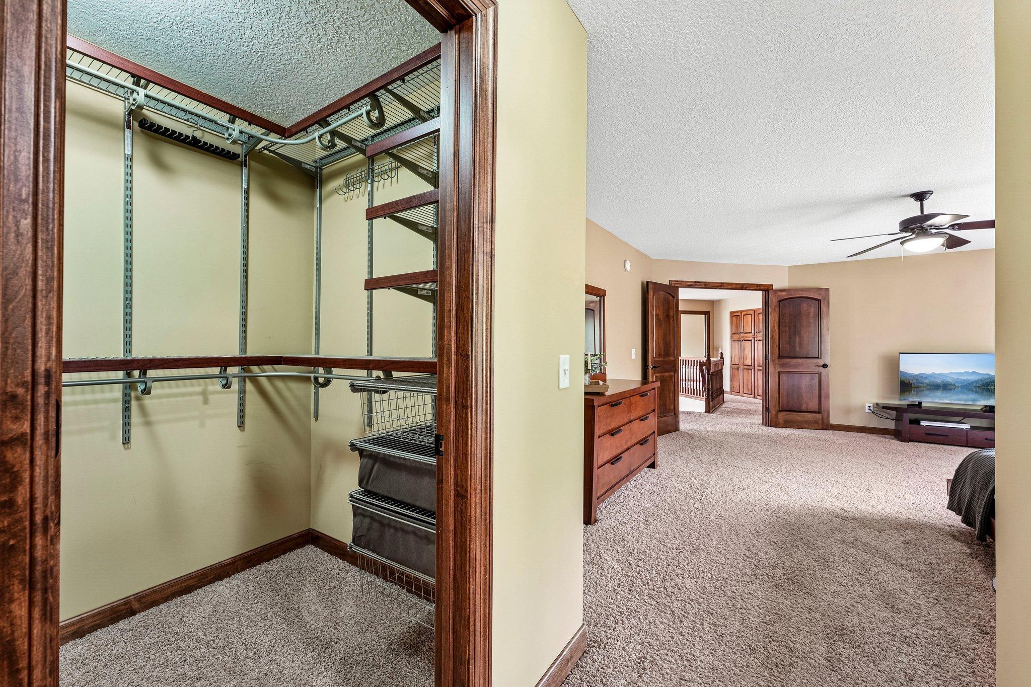 View of Residential at 18658 Ponderosa Court, Eden Prairie MN 55347, Eden Prairie (25 of 67) - Mike Wilen | Minnesota Team Real Estate