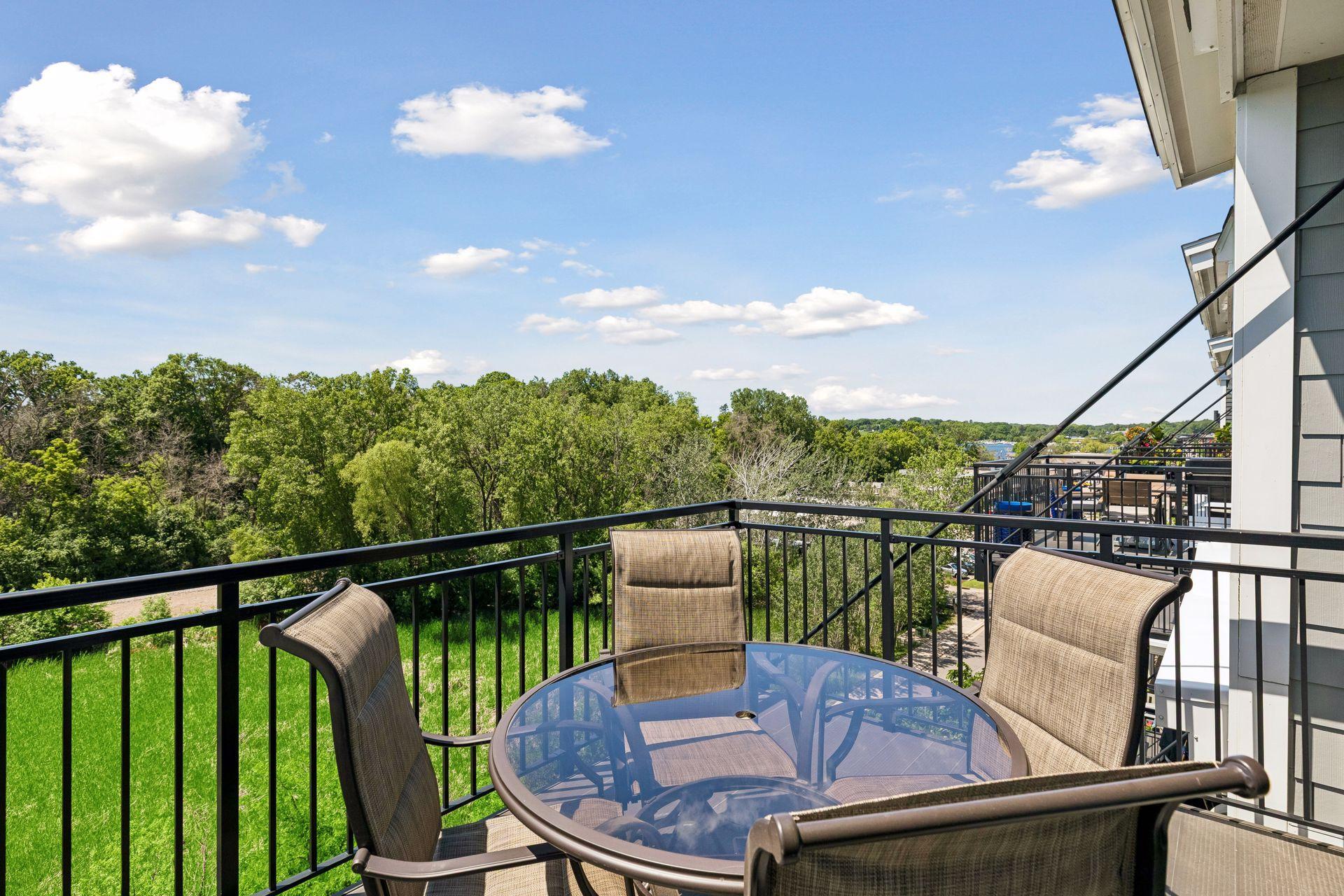 View of Residential at 935 Lake Street #403, Wayzata MN 55391, Wayzata (20 of 39) - Mike Wilen | Minnesota Team Real Estate