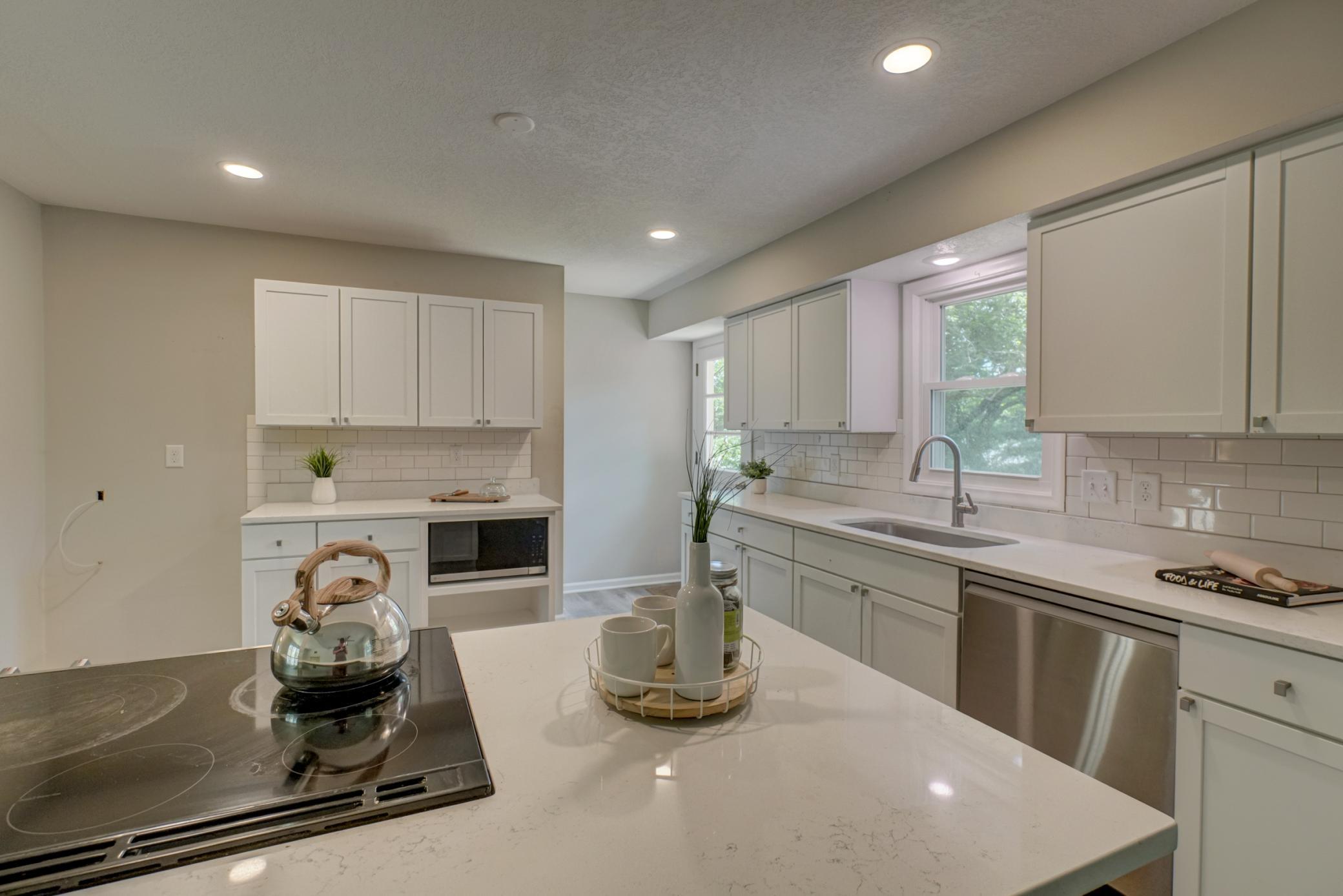 View of Residential at 5881 Lexington Avenue, Shoreview MN 55126, Shoreview (4 of 17) - Mike Wilen | Minnesota Team Real Estate
