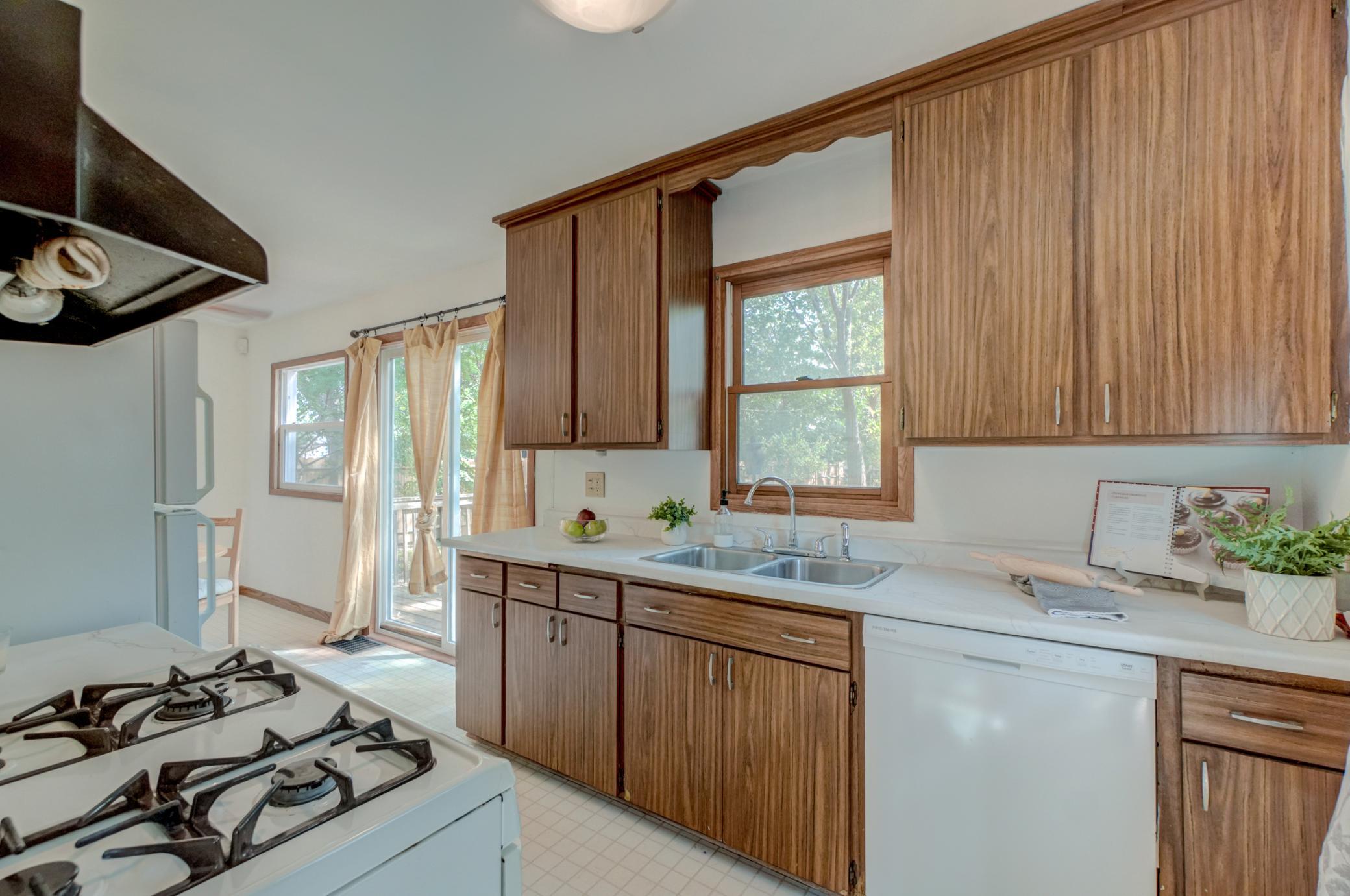 View of Residential at 6024 Camden Avenue, Brooklyn Center MN 55430, Brooklyn Center (6 of 27) - Mike Wilen | Minnesota Team Real Estate