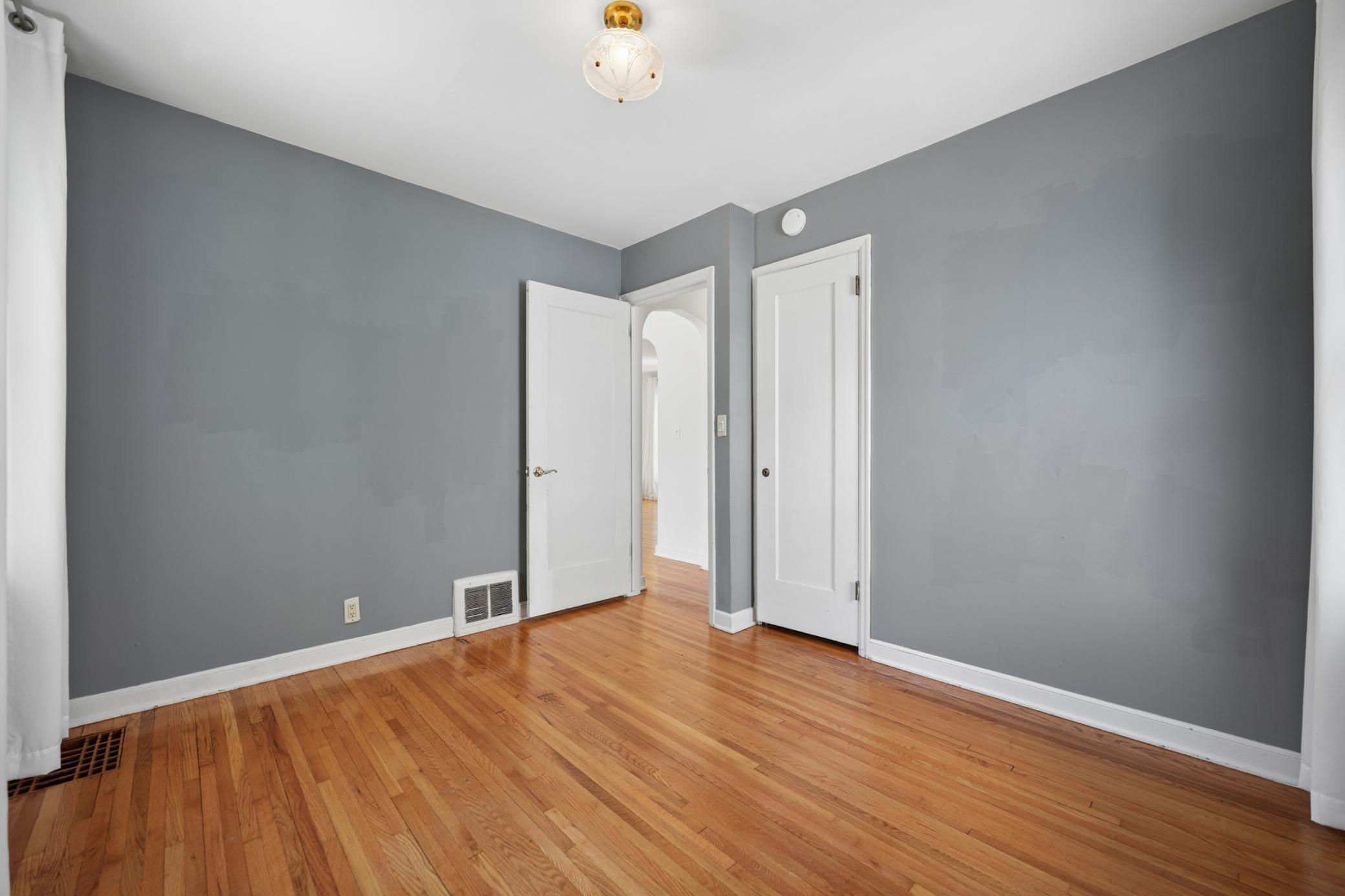 View of Residential at 3109 Oregon Avenue, Saint Louis Park MN 55426, Saint Louis Park (19 of 37) - Mike Wilen | Minnesota Team Real Estate