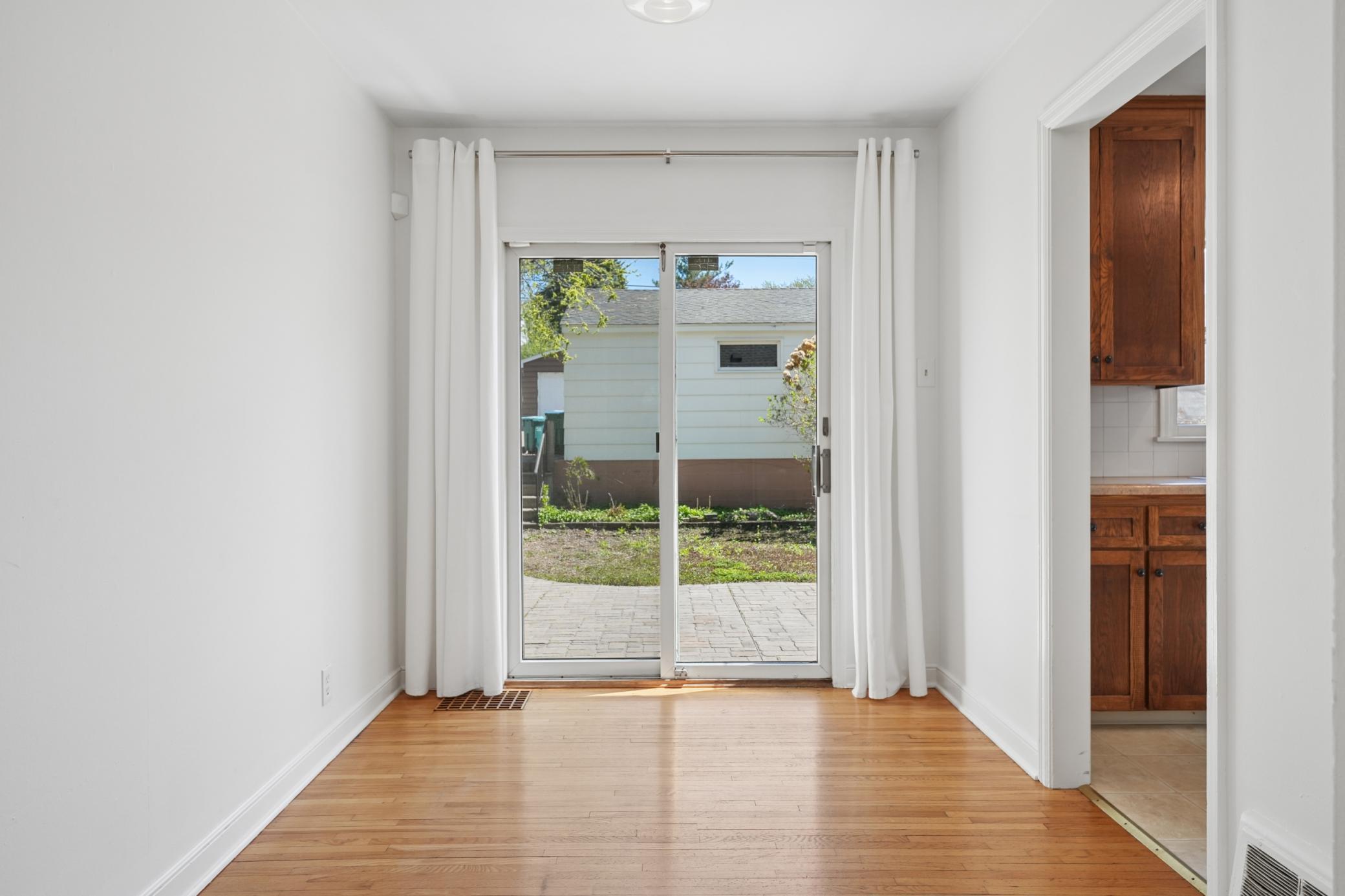 View of Residential at 3109 Oregon Avenue, Saint Louis Park MN 55426, Saint Louis Park (7 of 37) - Mike Wilen | Minnesota Team Real Estate