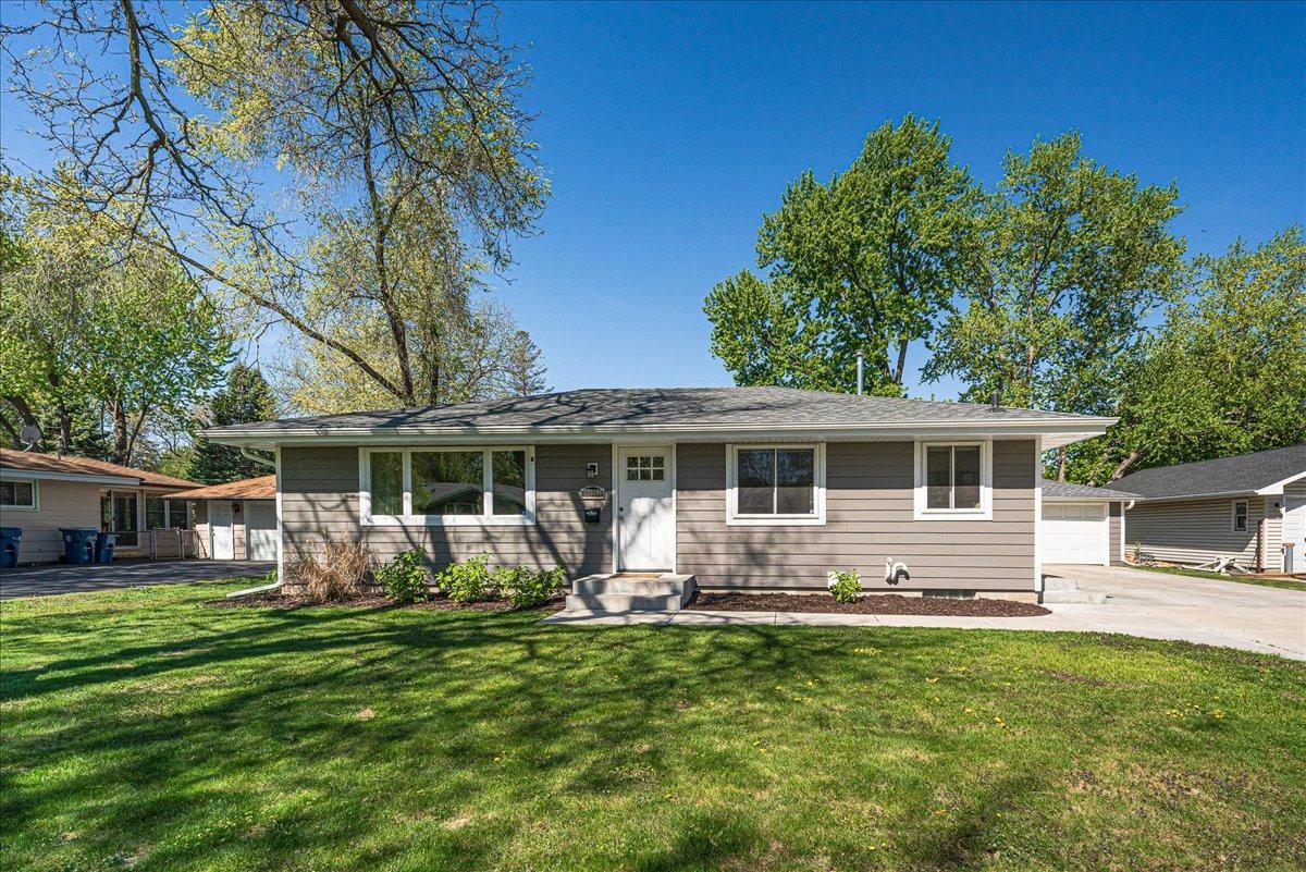View of Residential at 10016 Pillsbury Avenue, Bloomington MN 55420, Bloomington - Mike Wilen | Minnesota Team Real Estate