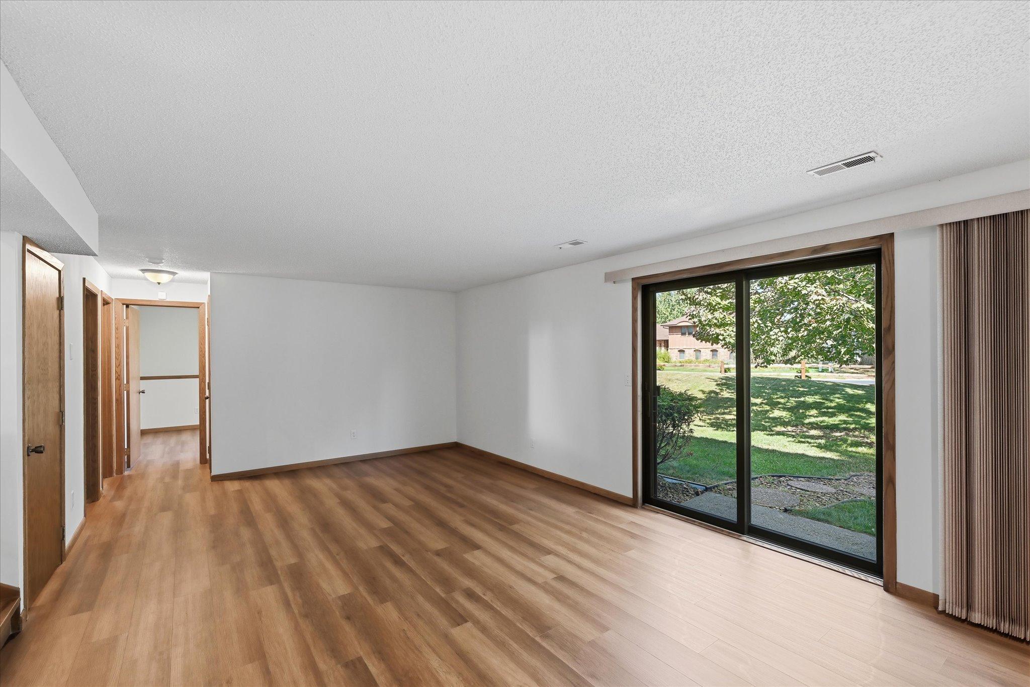 View of Residential at 525 Mackubin Circle, Shoreview MN 55126, Shoreview (29 of 48) - Mike Wilen | Minnesota Team Real Estate