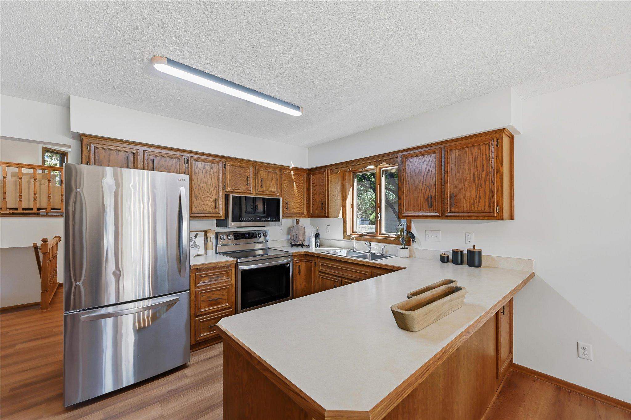View of Residential at 525 Mackubin Circle, Shoreview MN 55126, Shoreview (12 of 48) - Mike Wilen | Minnesota Team Real Estate