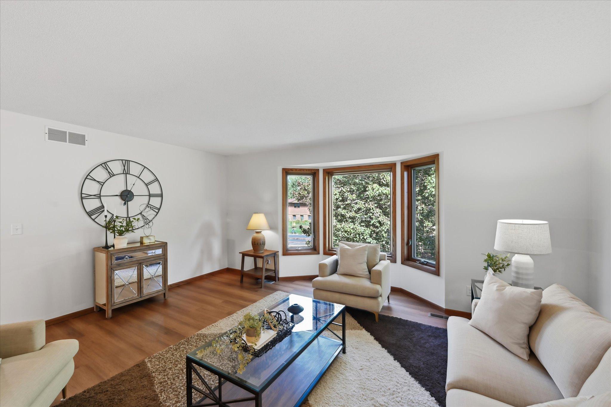 View of Residential at 525 Mackubin Circle, Shoreview MN 55126, Shoreview (8 of 48) - Mike Wilen | Minnesota Team Real Estate
