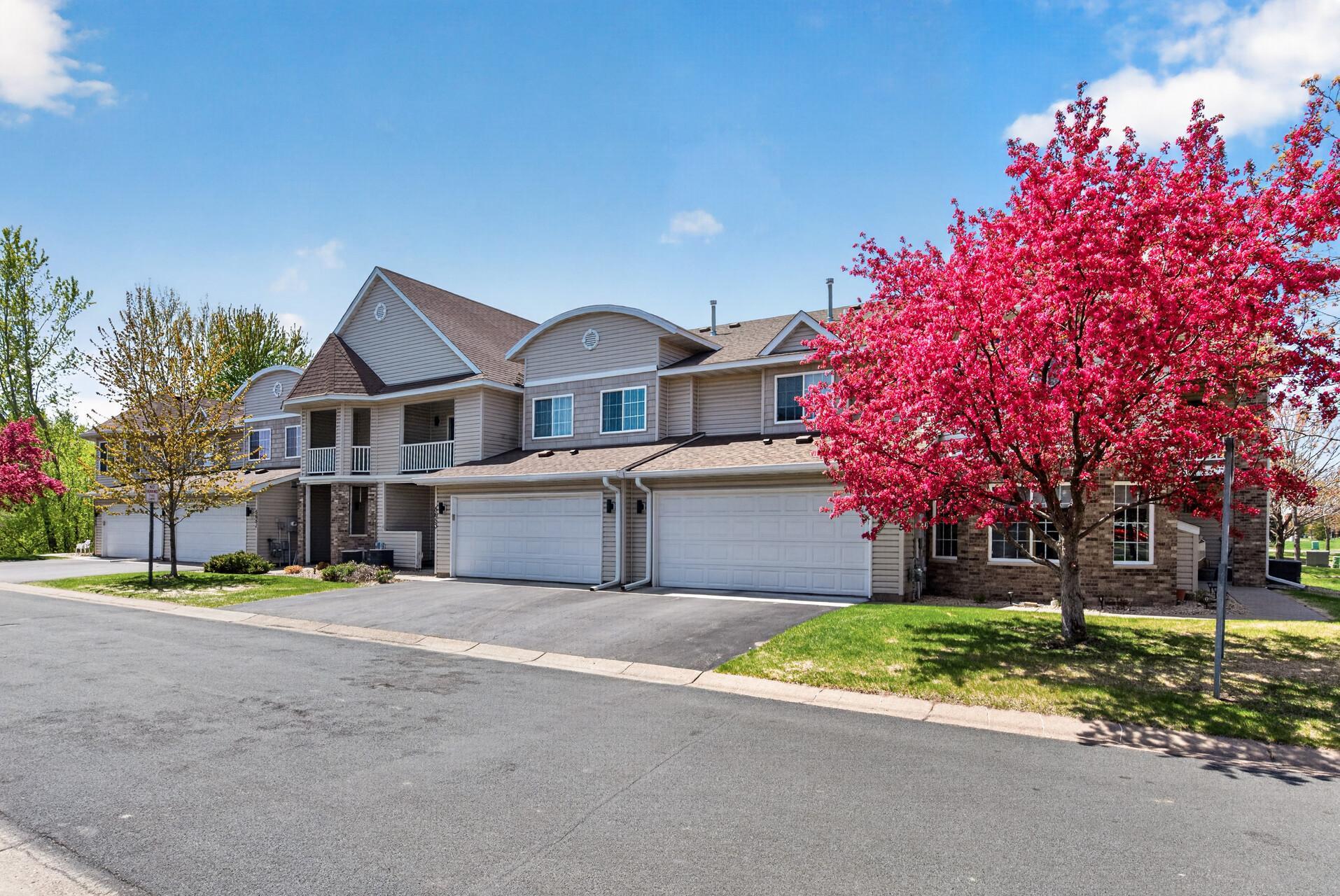 View of Residential at 5653 100th Lane, Brooklyn Park MN 55443, Brooklyn Park (4 of 29) - Mike Wilen | Minnesota Team Real Estate