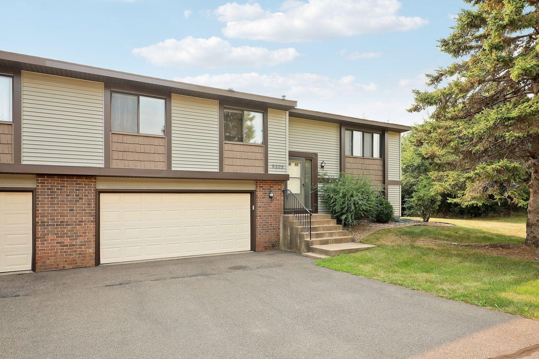 View of Residential at 9205 Dartford Road, Woodbury MN 55125, Woodbury (40 of 41) - Mike Wilen | Minnesota Team Real Estate