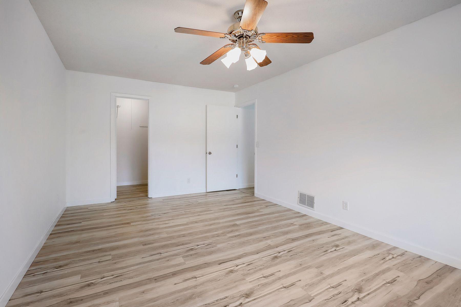 View of Residential at 9205 Dartford Road, Woodbury MN 55125, Woodbury (24 of 41) - Mike Wilen | Minnesota Team Real Estate