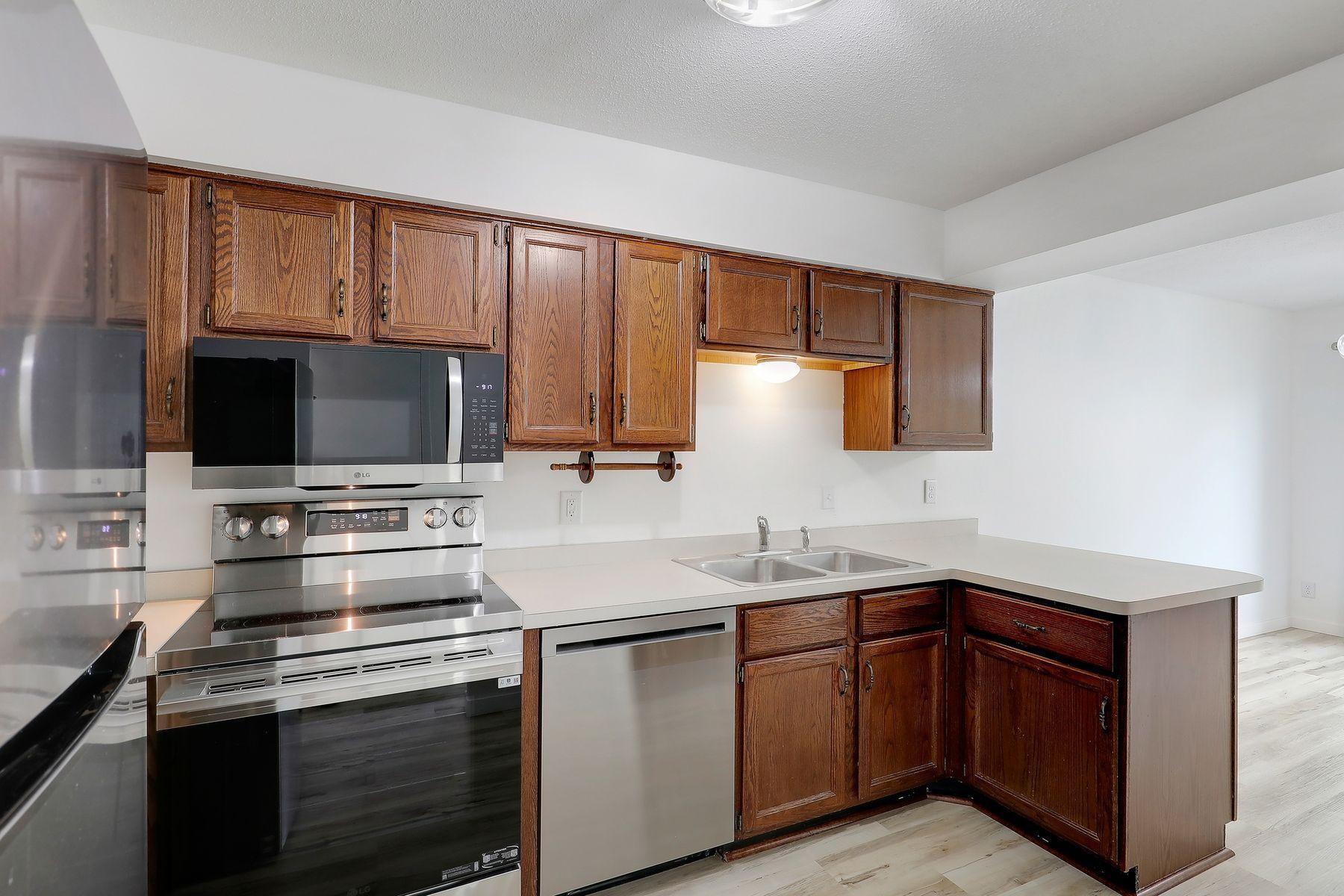View of Residential at 9205 Dartford Road, Woodbury MN 55125, Woodbury (15 of 41) - Mike Wilen | Minnesota Team Real Estate