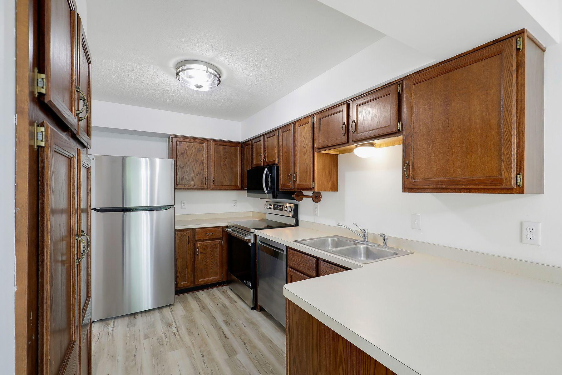 View of Residential at 9205 Dartford Road, Woodbury MN 55125, Woodbury (14 of 41) - Mike Wilen | Minnesota Team Real Estate