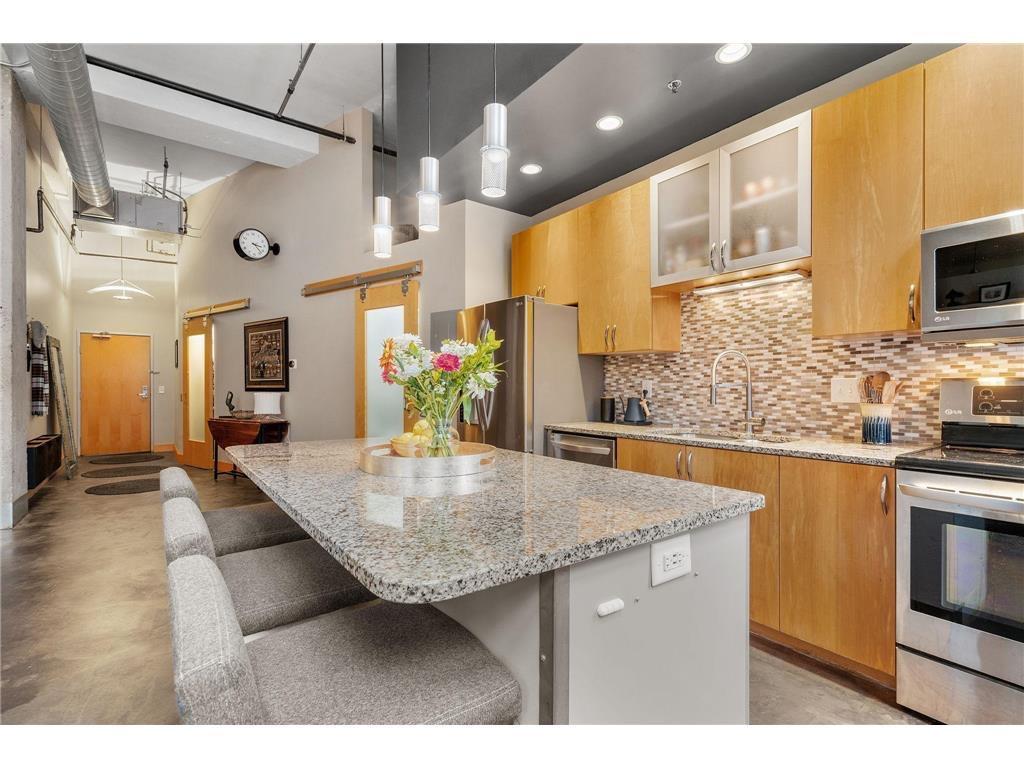 View of Residential at 918 3rd Street #105, Minneapolis MN 55401, Minneapolis (6 of 23) - Mike Wilen | Minnesota Team Real Estate