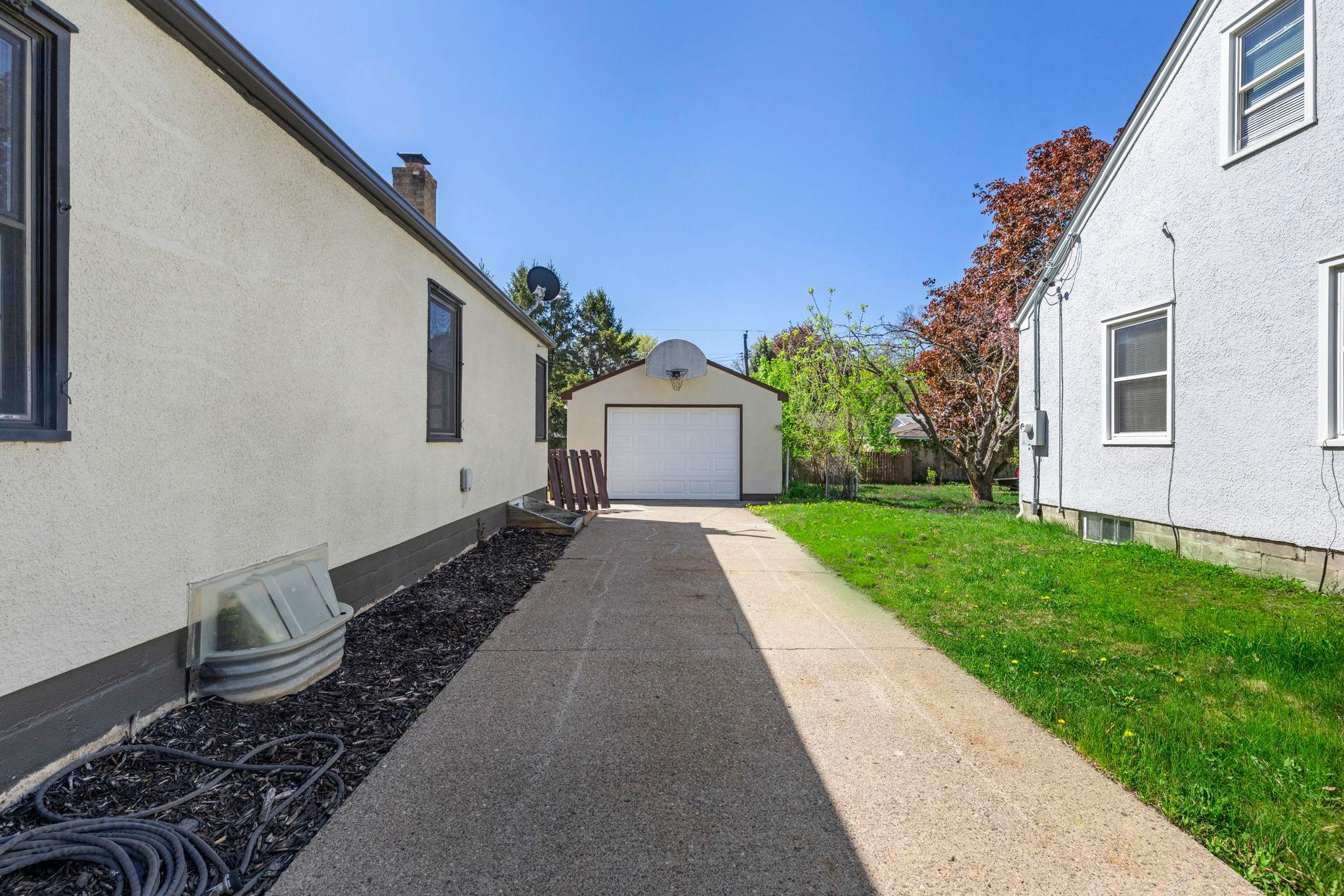 View of Residential at 254 Arion Street, West Saint Paul MN 55118, West Saint Paul (47 of 57) - Mike Wilen | Minnesota Team Real Estate