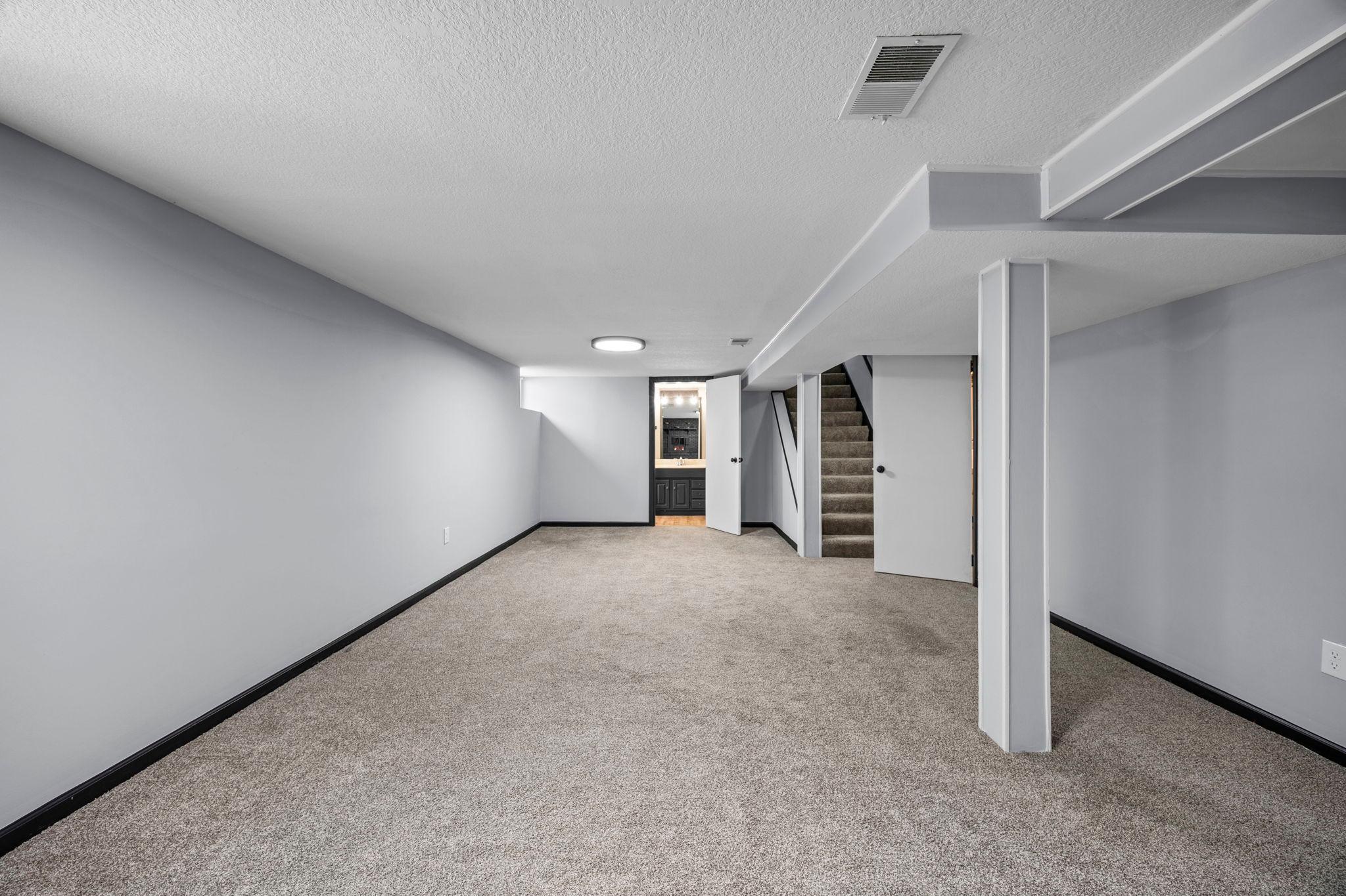 View of Residential at 254 Arion Street, West Saint Paul MN 55118, West Saint Paul (39 of 57) - Mike Wilen | Minnesota Team Real Estate