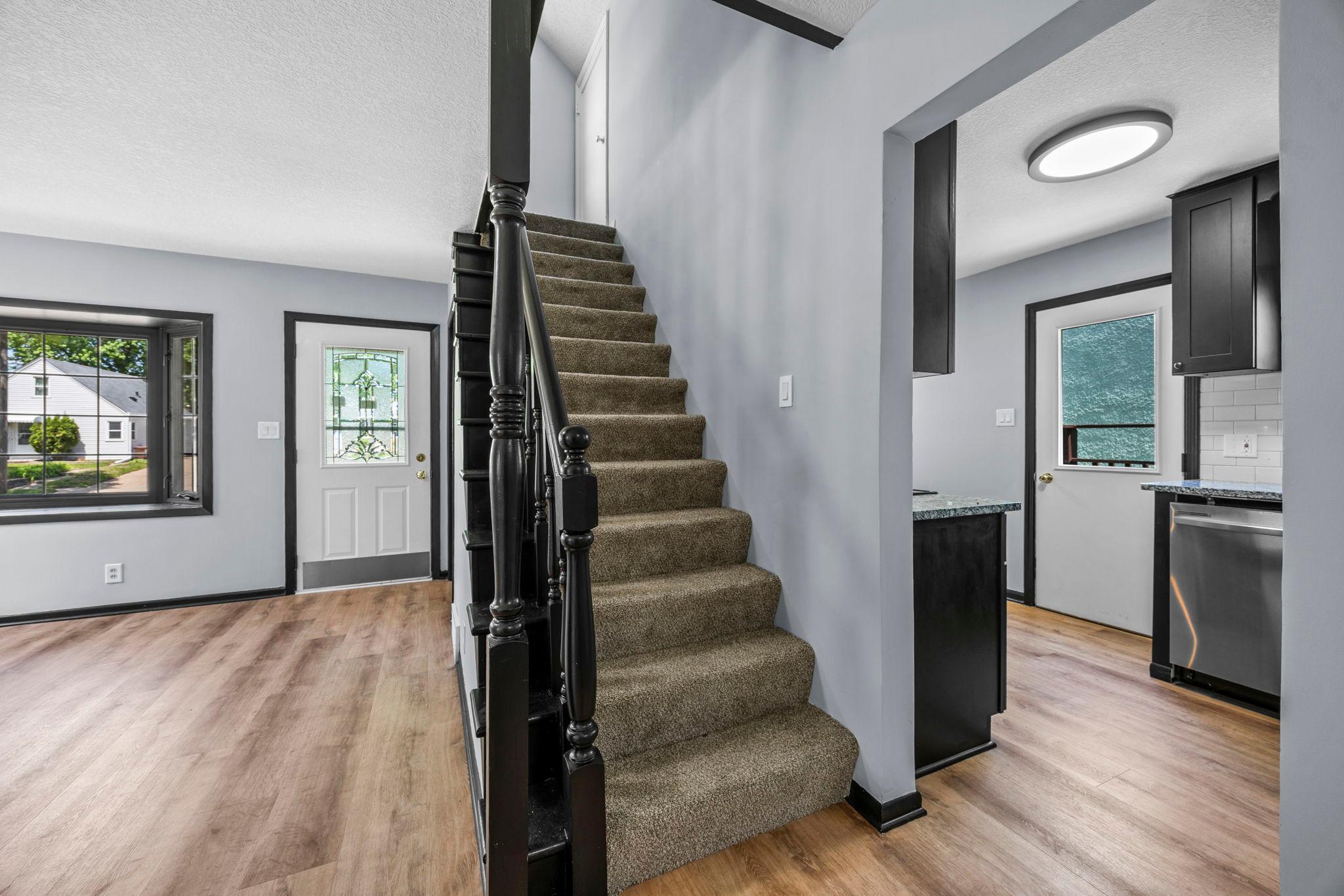 View of Residential at 254 Arion Street, West Saint Paul MN 55118, West Saint Paul (16 of 57) - Mike Wilen | Minnesota Team Real Estate