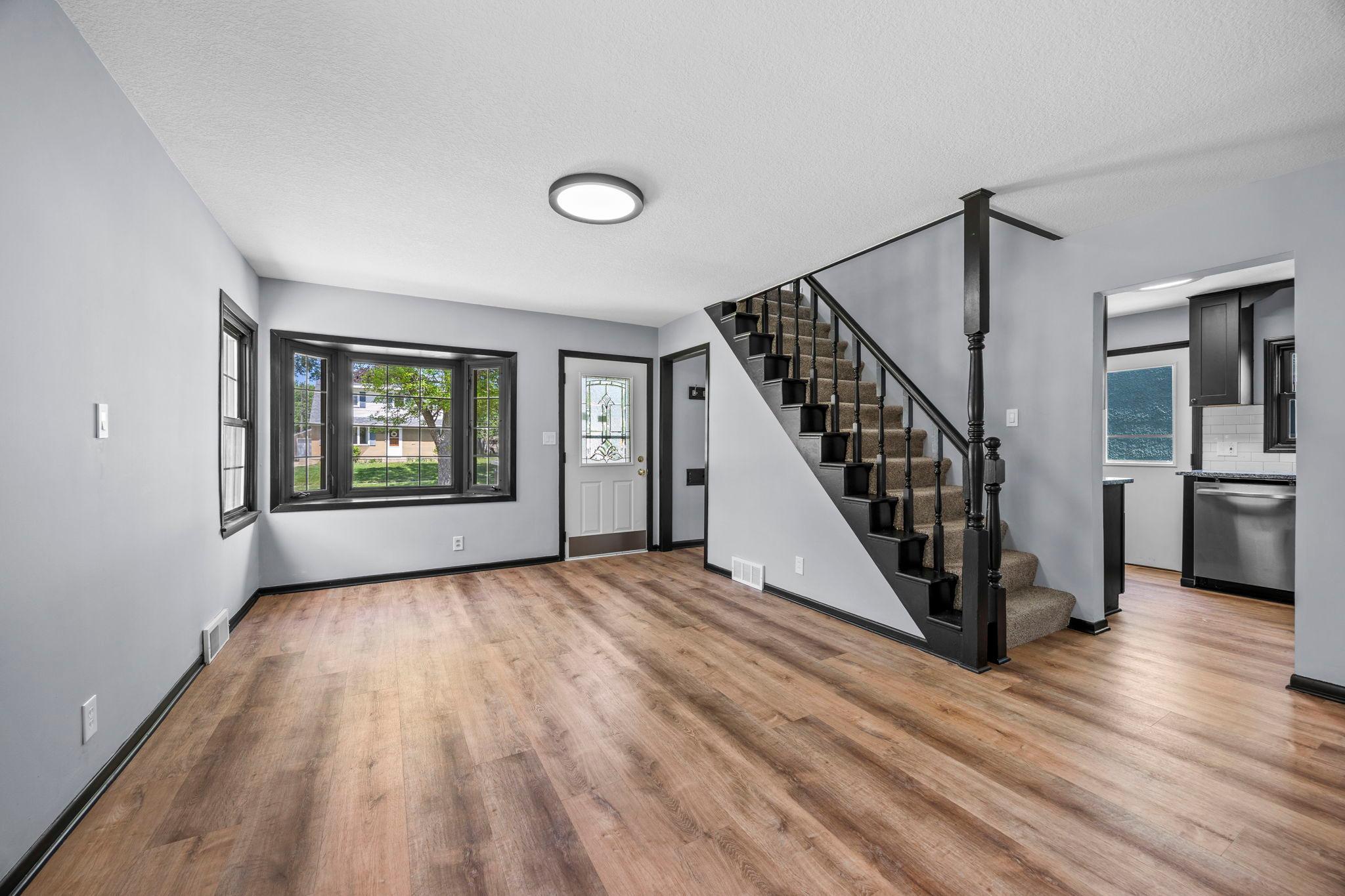 View of Residential at 254 Arion Street, West Saint Paul MN 55118, West Saint Paul (14 of 57) - Mike Wilen | Minnesota Team Real Estate