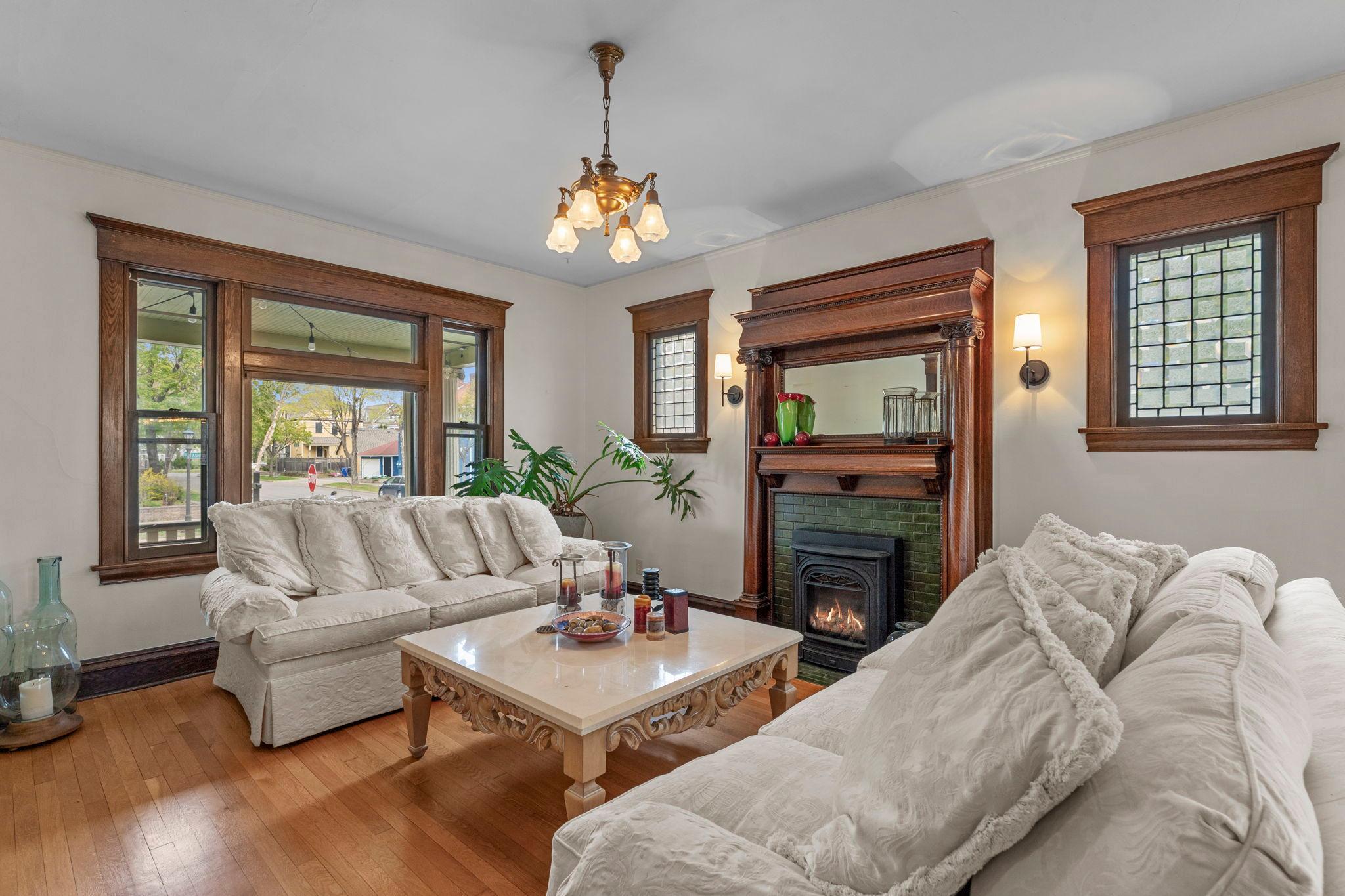 View of Residential at 802 Ashland Avenue, Saint Paul MN 55104, Saint Paul (11 of 72) - Mike Wilen | Minnesota Team Real Estate