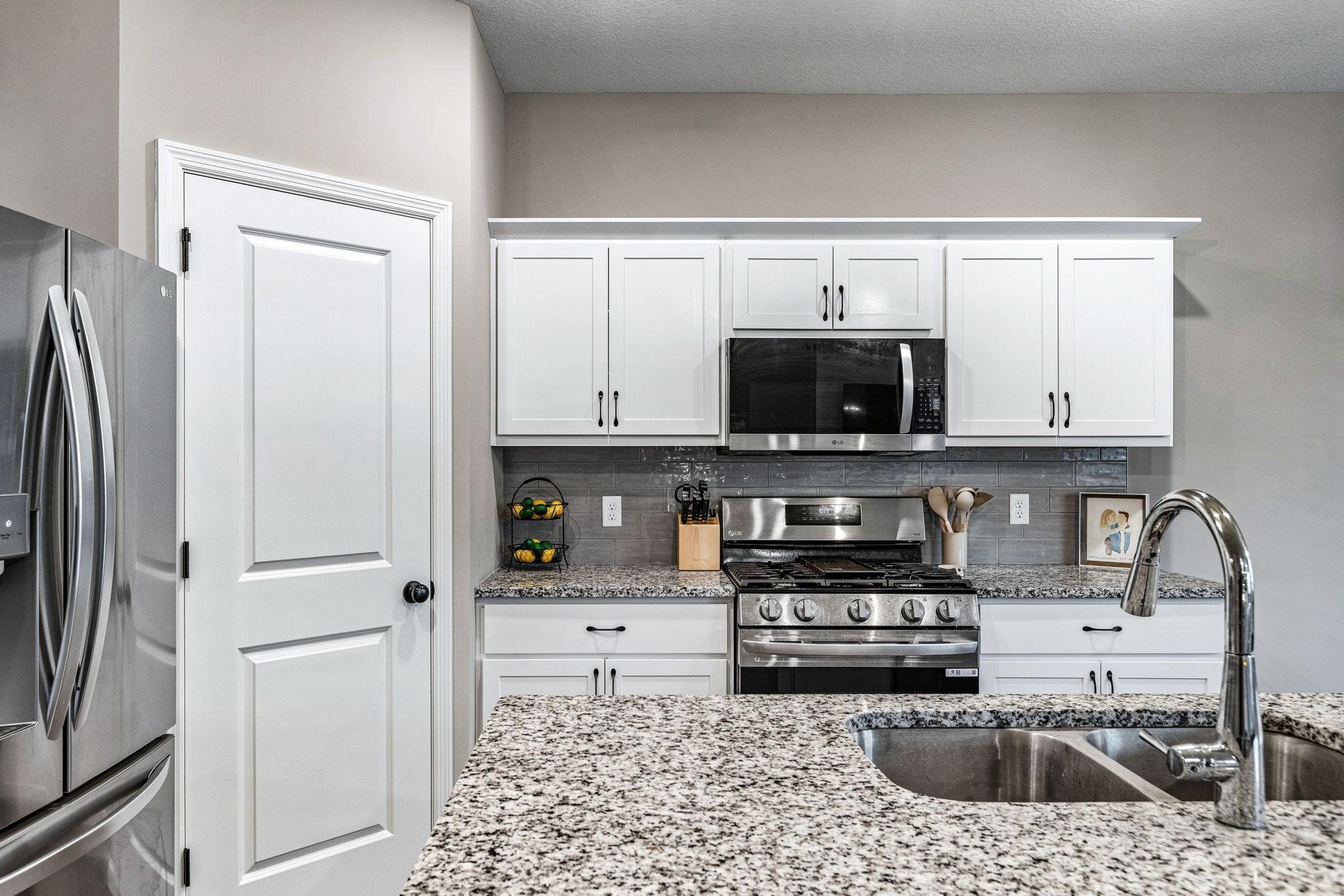 View of Residential at 6822 102nd Street, Cottage Grove MN 55016, Cottage Grove (14 of 44) - Mike Wilen | Minnesota Team Real Estate