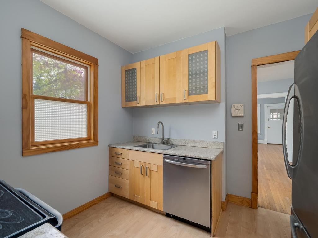 View of Residential Income at 4353 Bryant Avenue, Minneapolis MN 55409, Minneapolis (9 of 21) - Mike Wilen | Minnesota Team Real Estate