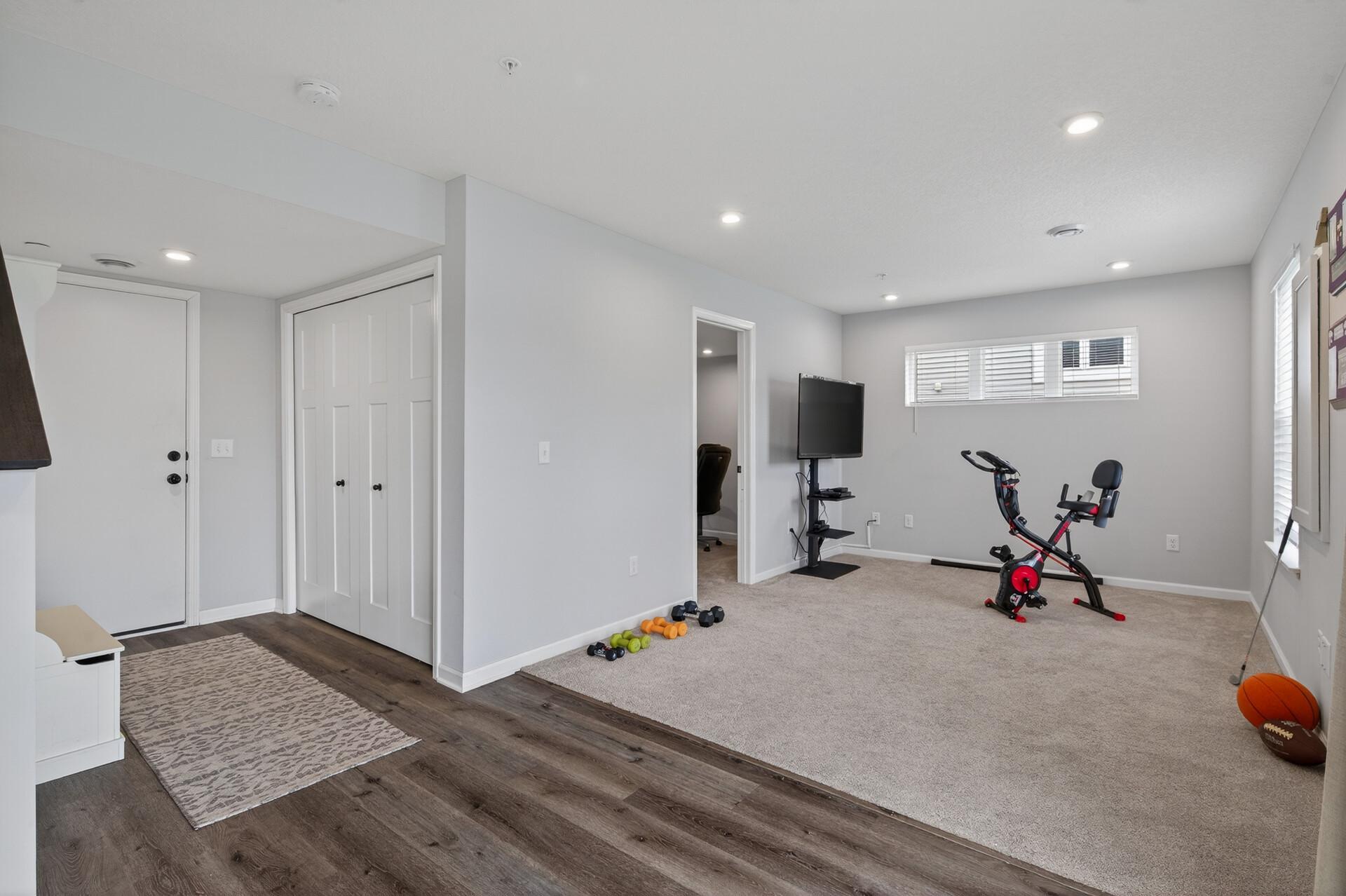 View of Residential at 13524 Territorial Circle, Maple Grove MN 55369, Maple Grove (38 of 65) - Mike Wilen | Minnesota Team Real Estate