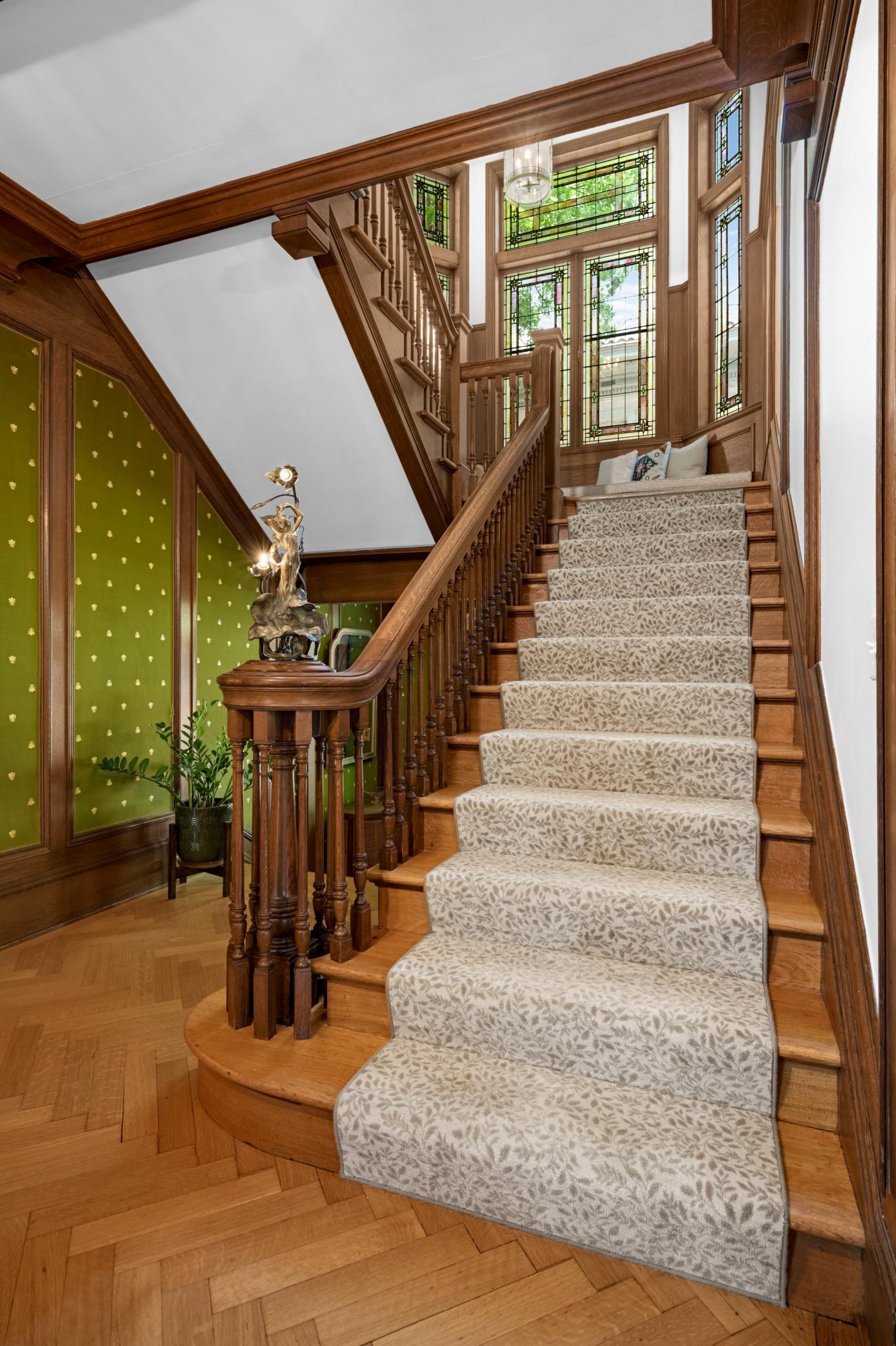 View of Residential at 2224 Lake Of The Isles Parkway, Minneapolis MN 55405, Minneapolis (43 of 112) - Mike Wilen | Minnesota Team Real Estate