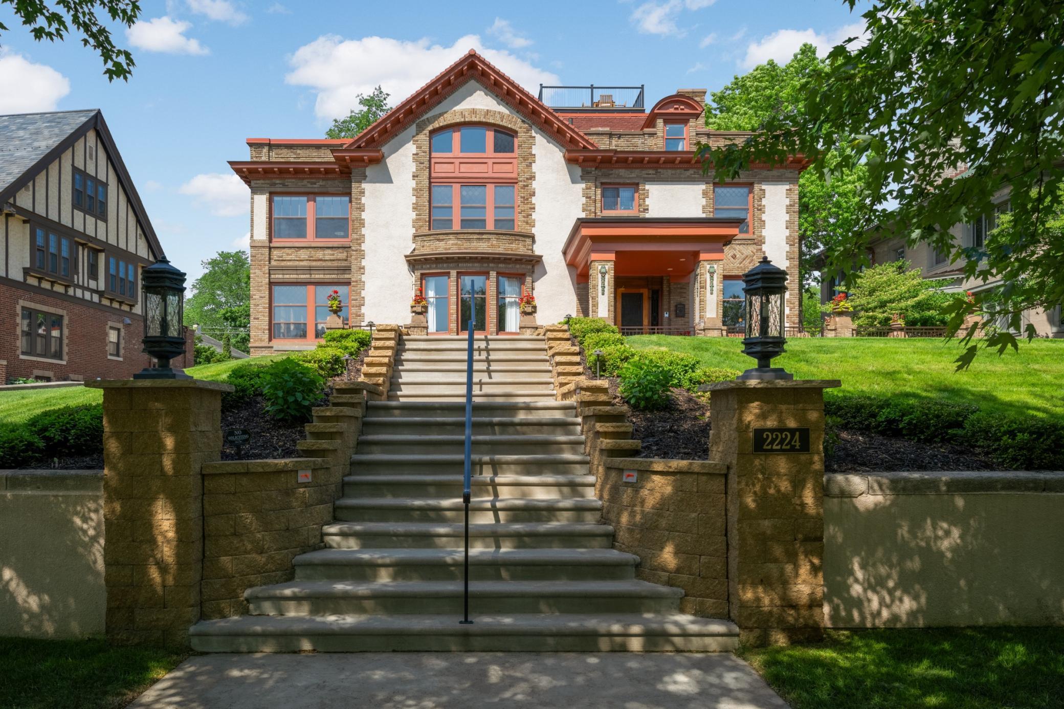View of Residential at 2224 Lake Of The Isles Parkway, Minneapolis MN 55405, Minneapolis (111 of 112) - Mike Wilen | Minnesota Team Real Estate