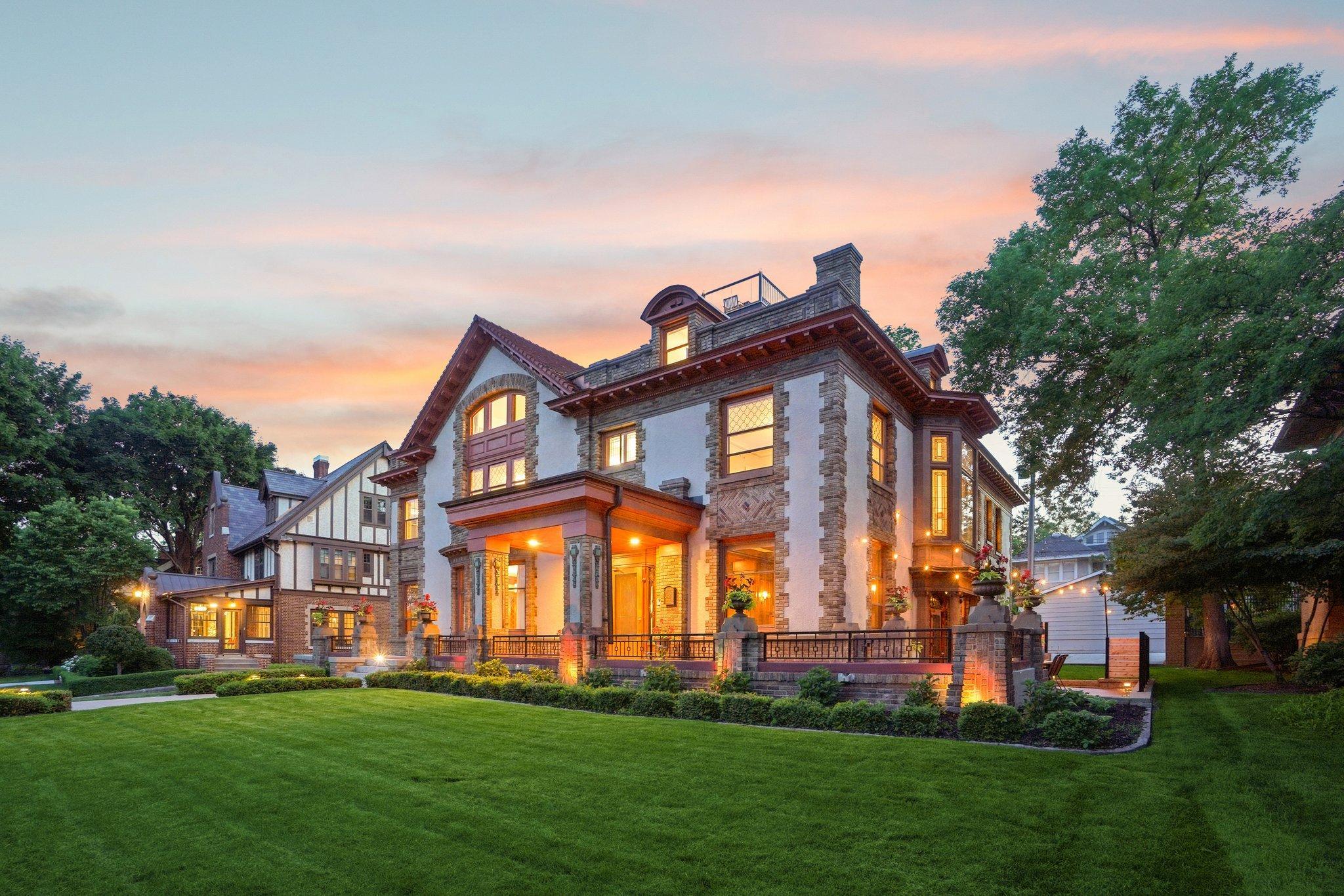 View of Residential at 2224 Lake Of The Isles Parkway, Minneapolis MN 55405, Minneapolis (112 of 112) - Mike Wilen | Minnesota Team Real Estate