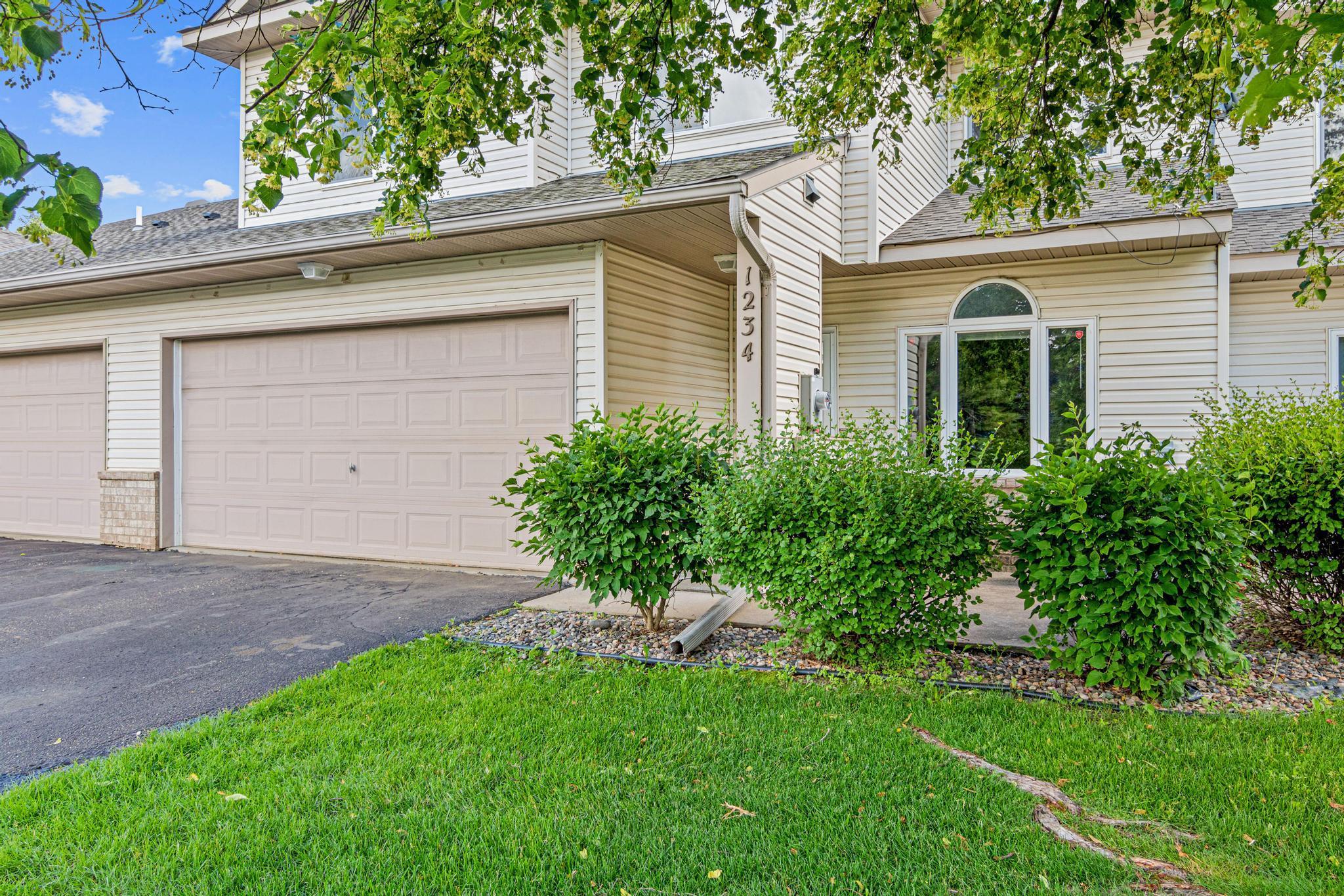 View of Residential at 1234 Crystal Place, Chaska MN 55318, Chaska (5 of 28) - Mike Wilen | Minnesota Team Real Estate